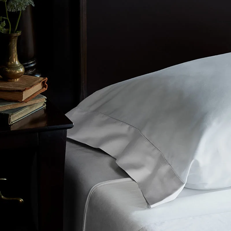 The Best Bedding for Seasonal Transitions: Spring and Fall Tips