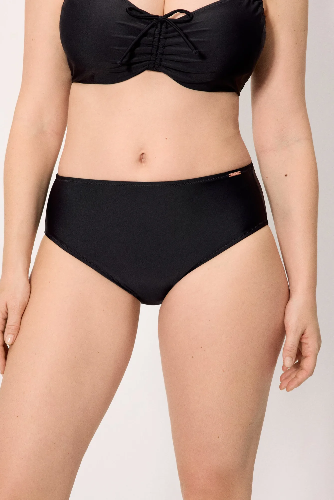Braga bikini reductora alta