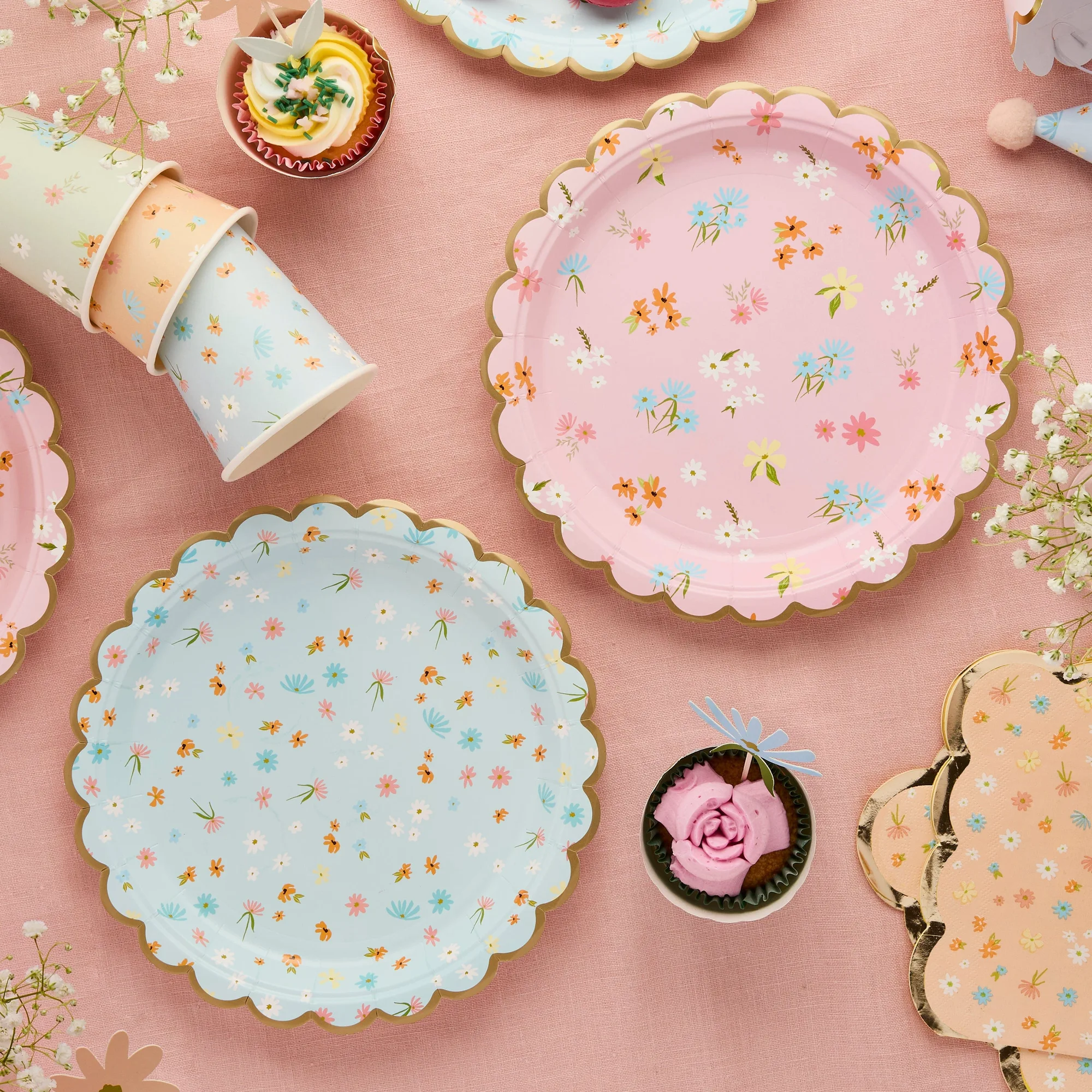 Assiettes en papier pour tea party floral x 8