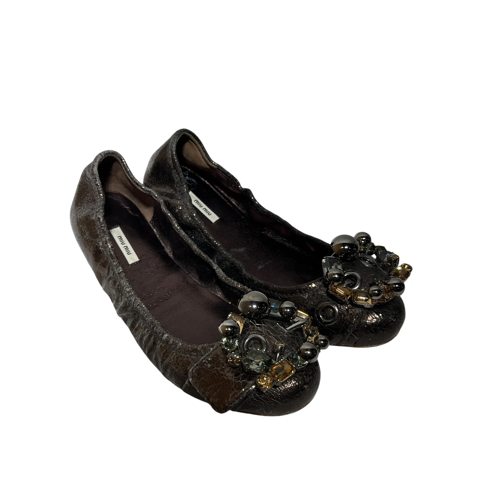 Miu Miu U-Tip Flats vs ballerines classiques : quelle coupe est la meilleure