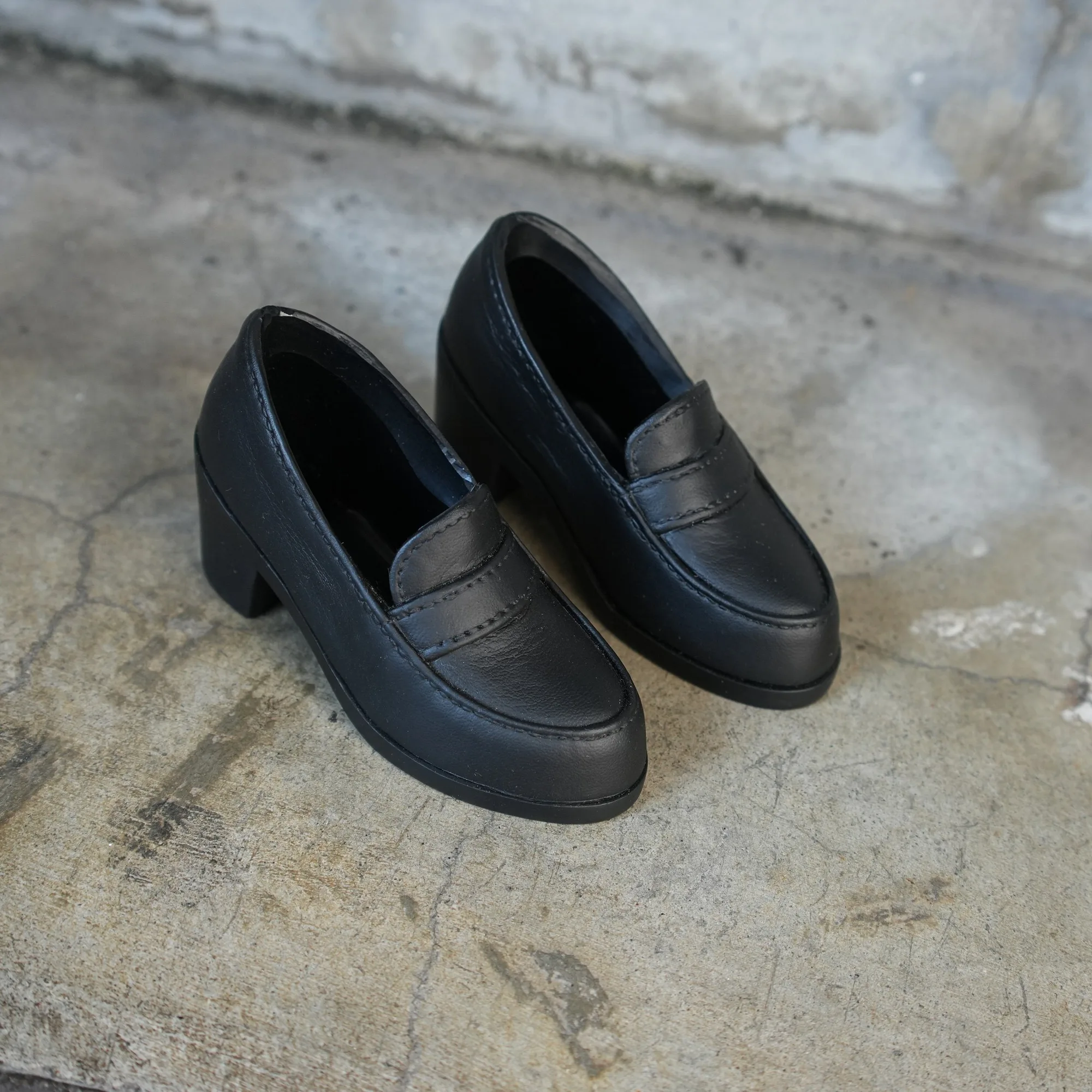 Girls Loafers (Vinyl Black)