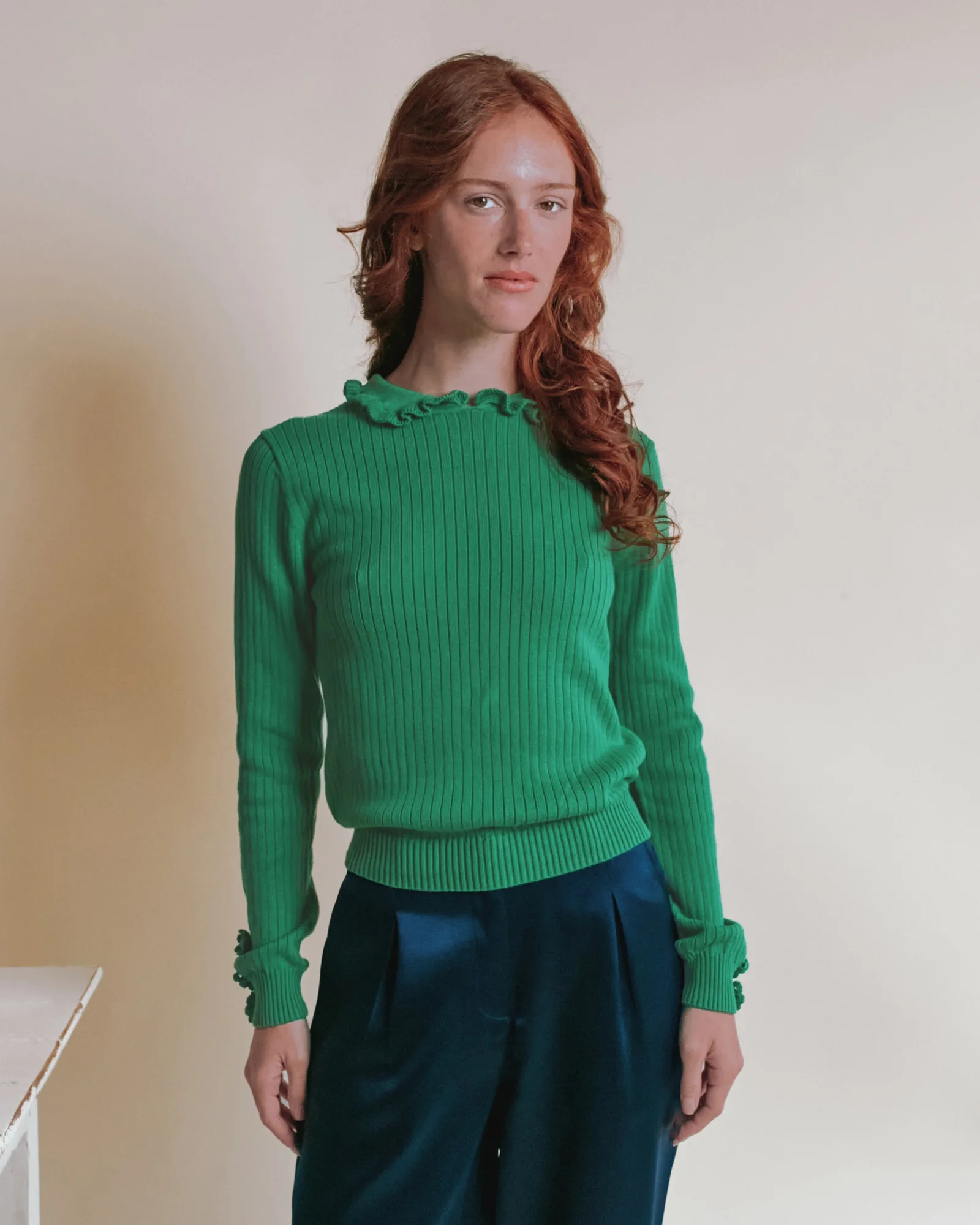 Pull à col volanté vert : erreurs de taille à éviter