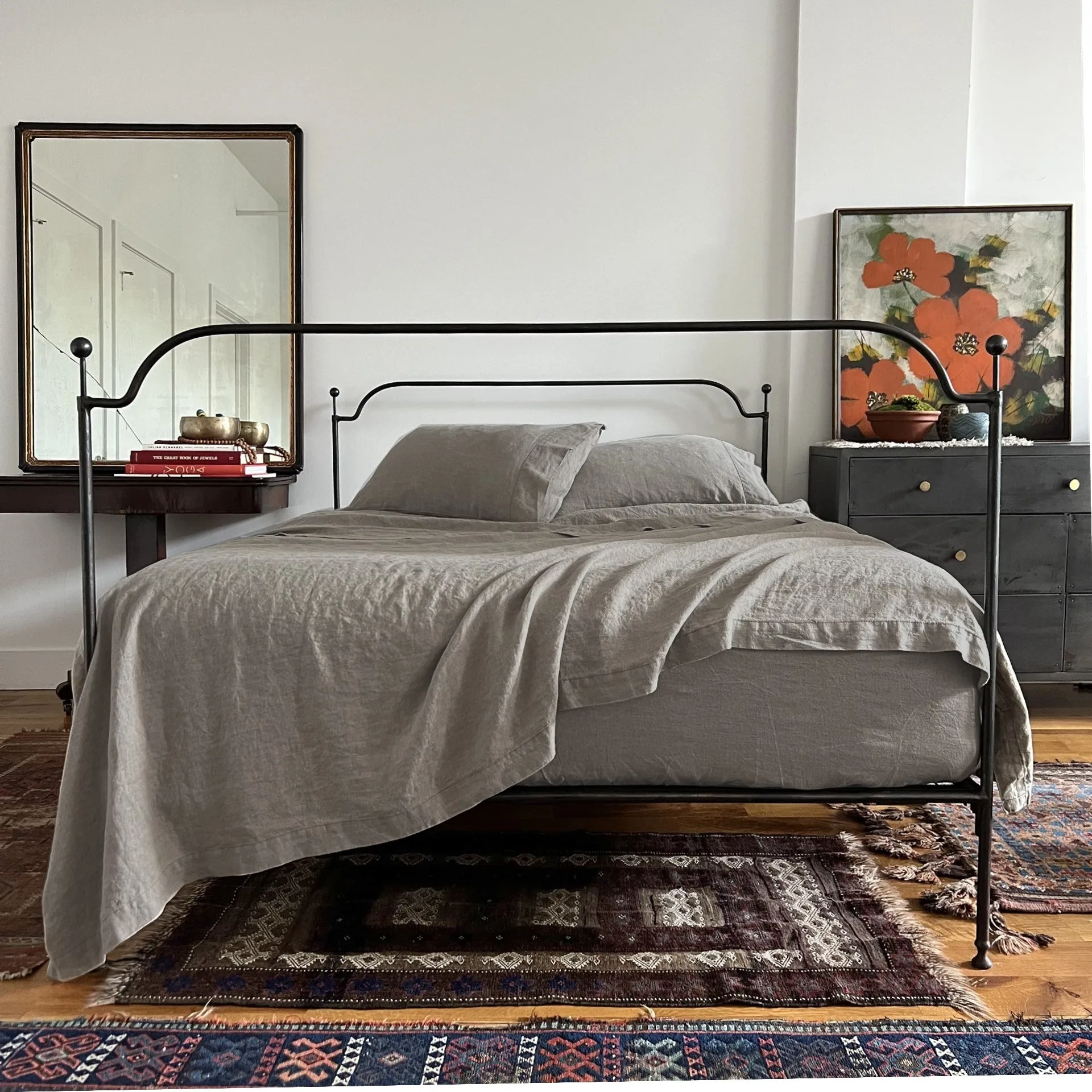 How to Store Linen Sheets to Keep Them Fresh: Essential Tips for Long-Lasting Bedding