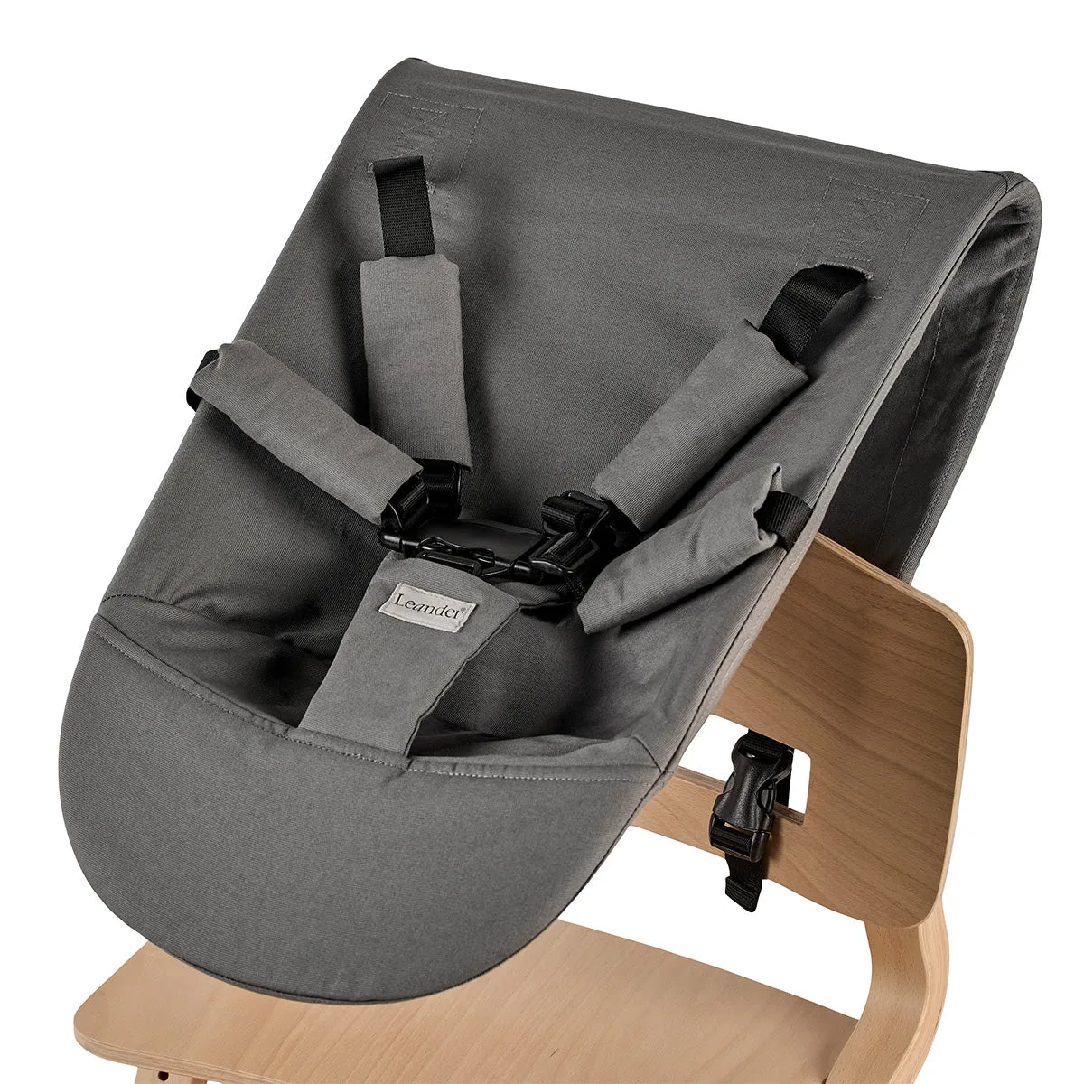 Réhausseur pour chaise haute Leander : guide d'ajustement et d'entretien