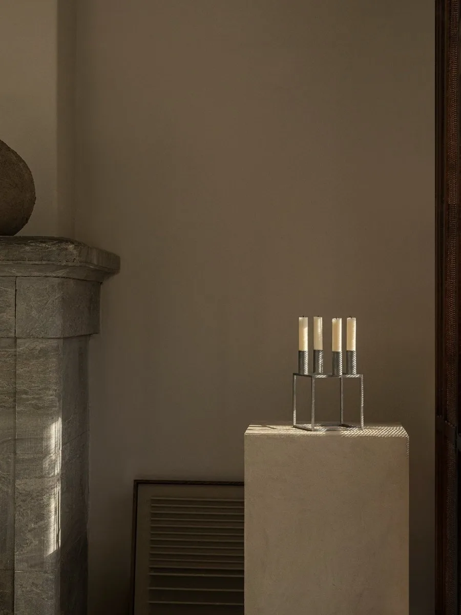 Kubus T vs. Kubus 4: A Comparison of Scandinavian Candleholder Designs