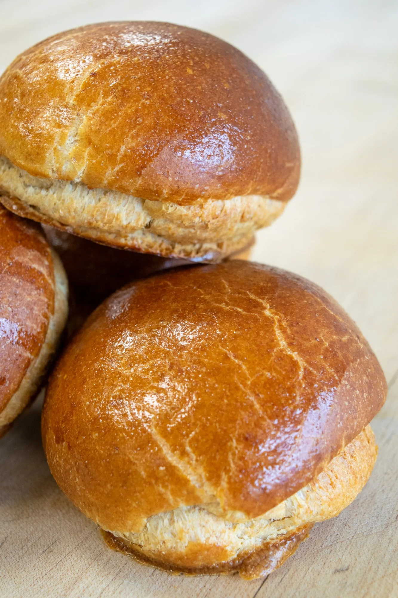 Como congelar e reaquecer pães brioche