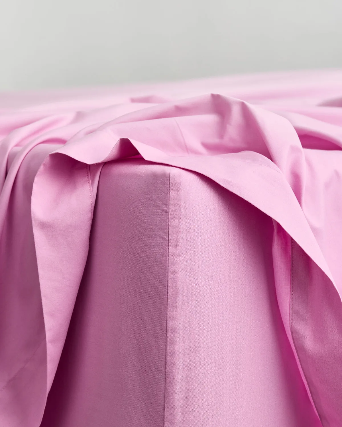 Mastering the Art of Mixing Patterns and Textures in Bedding