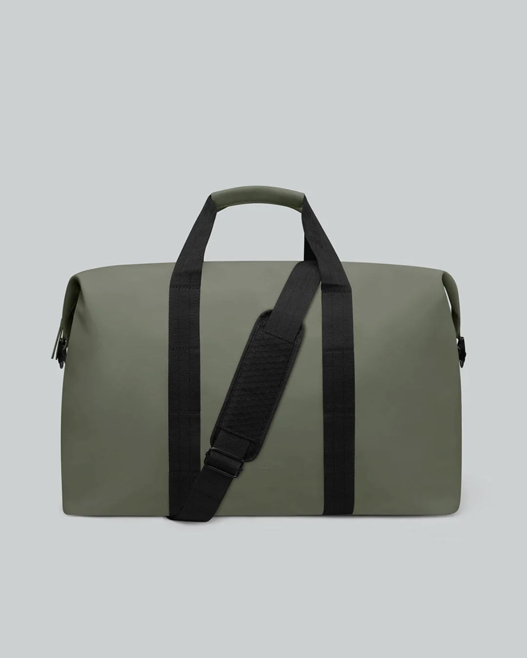 Is the Olive Däsh Waterproof Weekender Worth It