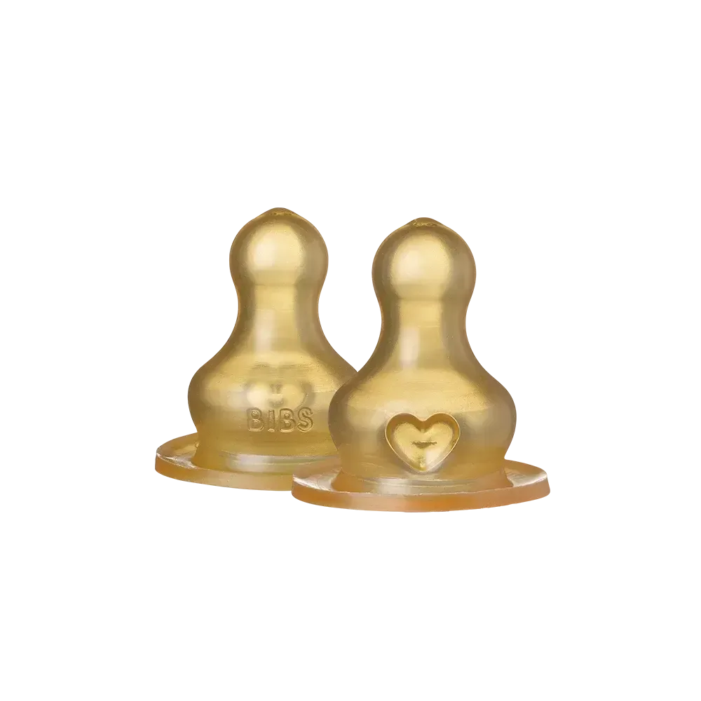 Latex vs Silicone Nipple: Which Is Right for Your Baby?