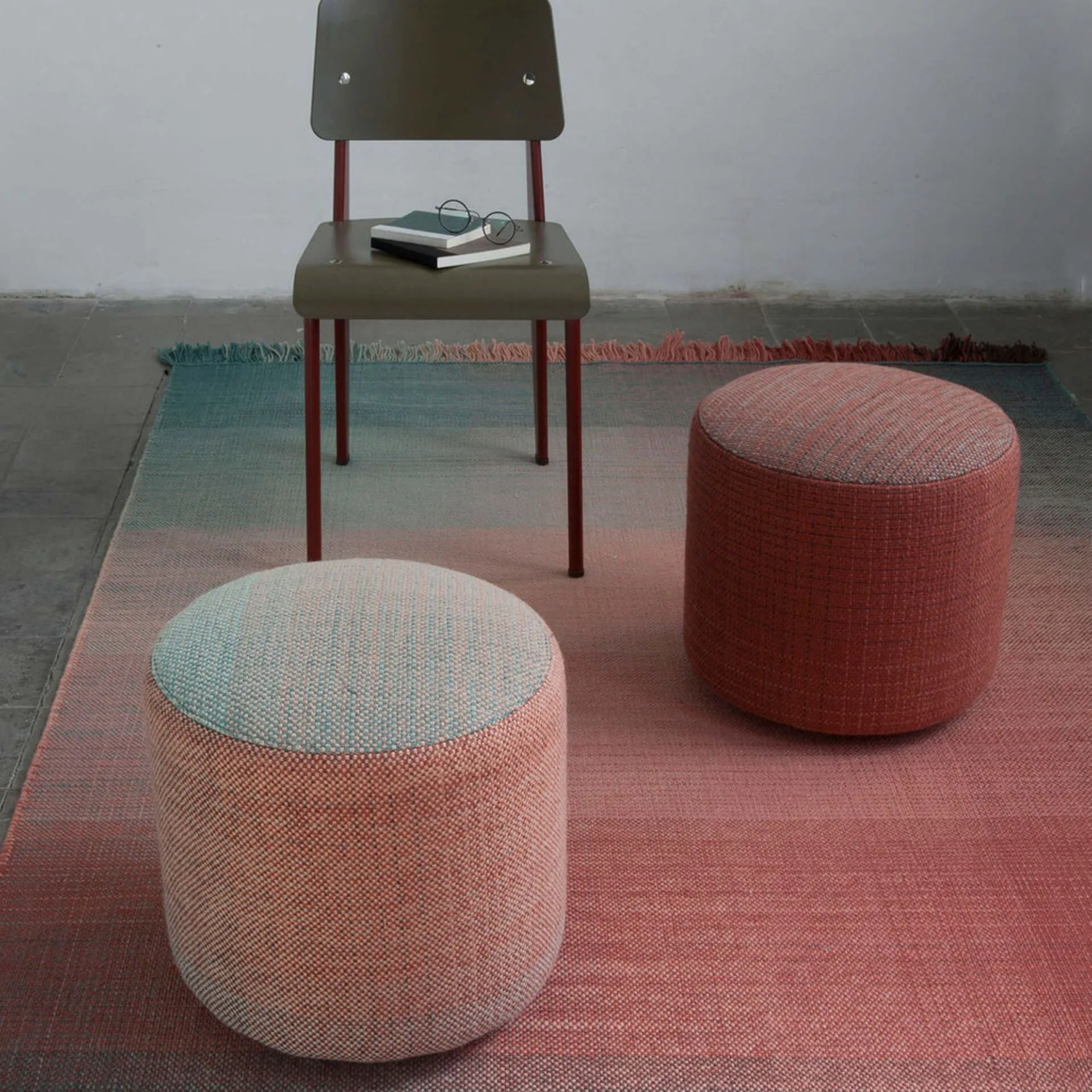 How to Style a Shade Pouf in Your Living Room: Creative Ideas for a Versatile Accent