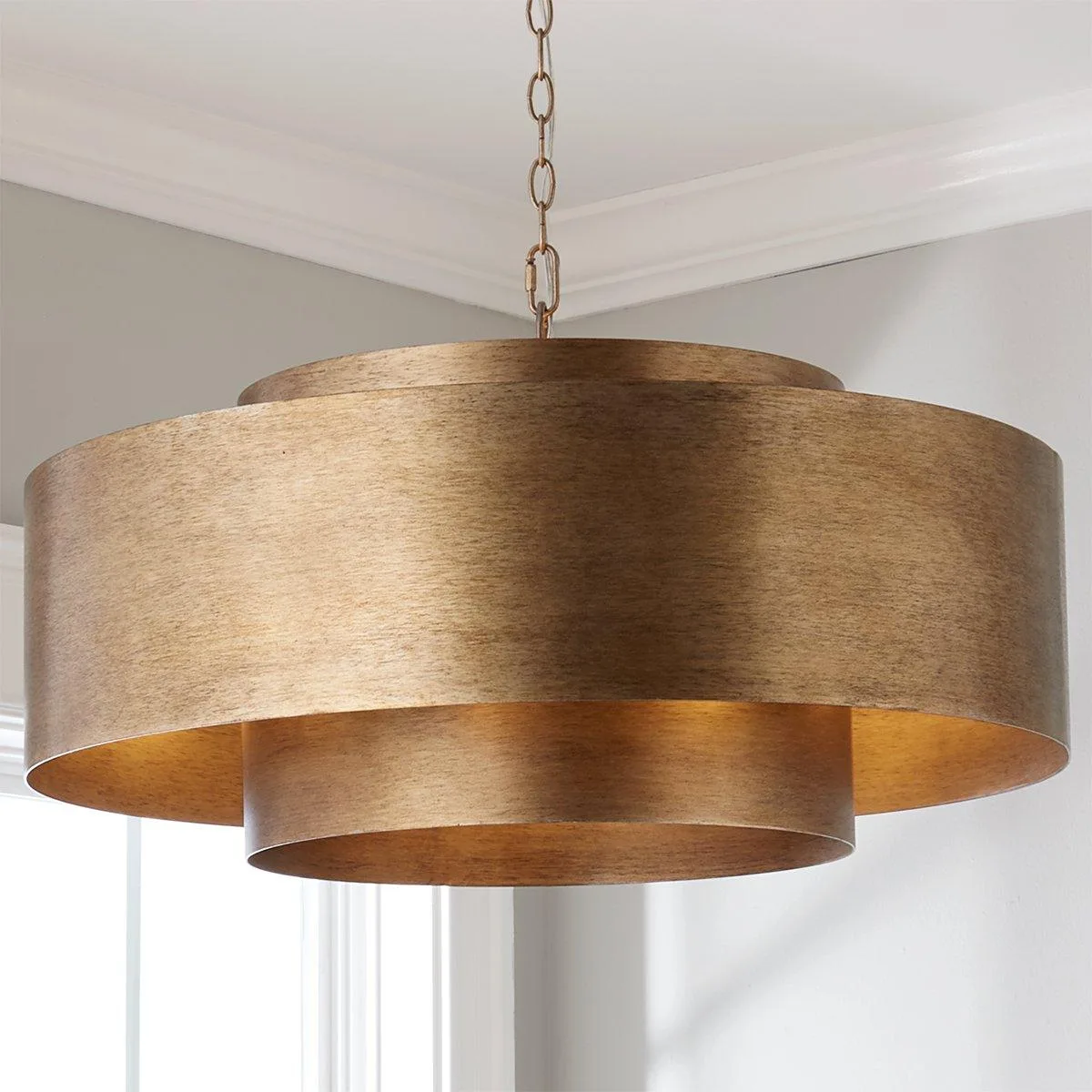 How to Choose a Pendant Light for a Kitchen Island: Size, Height & Style