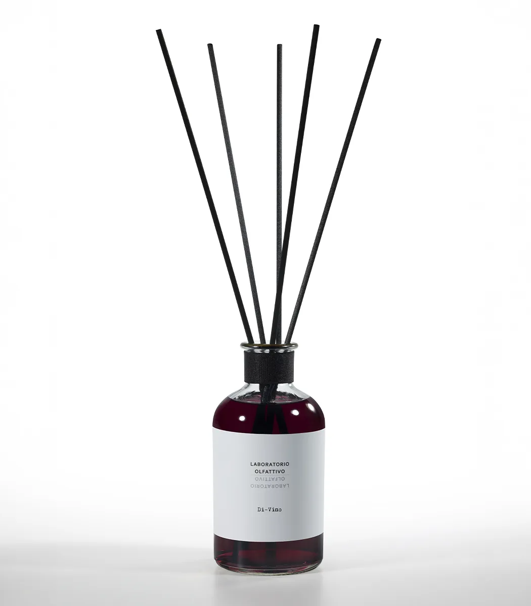 Why Reed Diffusers Are Gaining Popularity in Home Fragrance: The Rise of Continuous Scenting