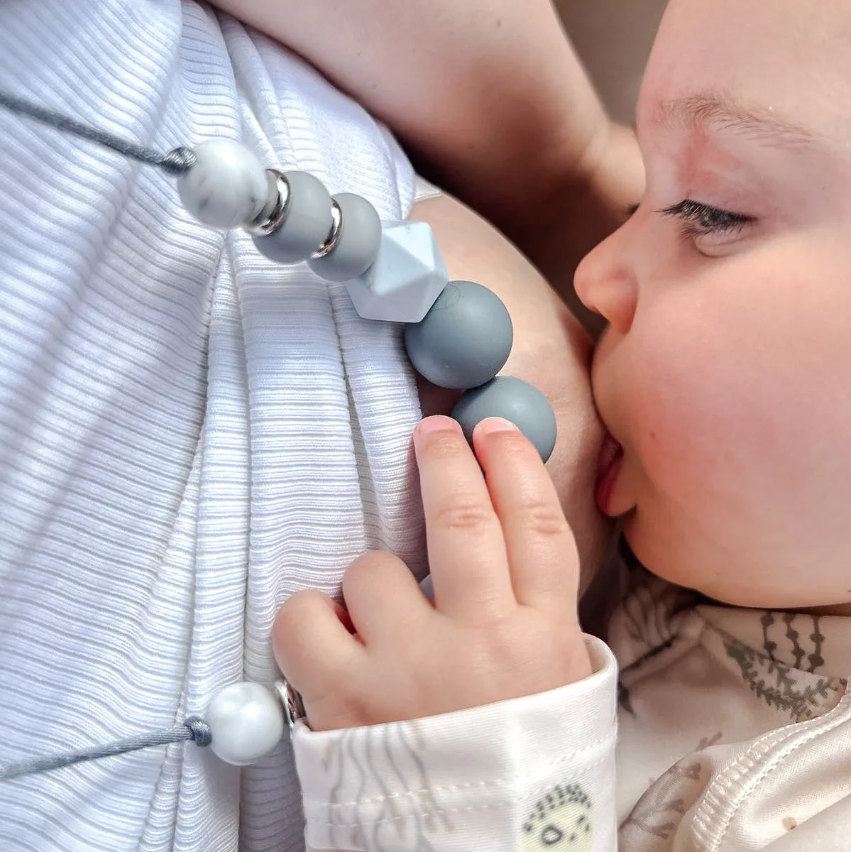 Breastfeeding & Teething Necklace - Pewter