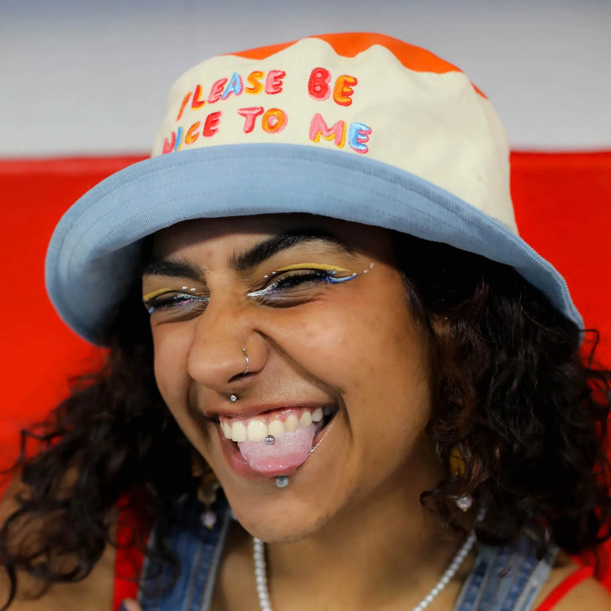 Zo style je een buckethat voor dagelijks gebruik