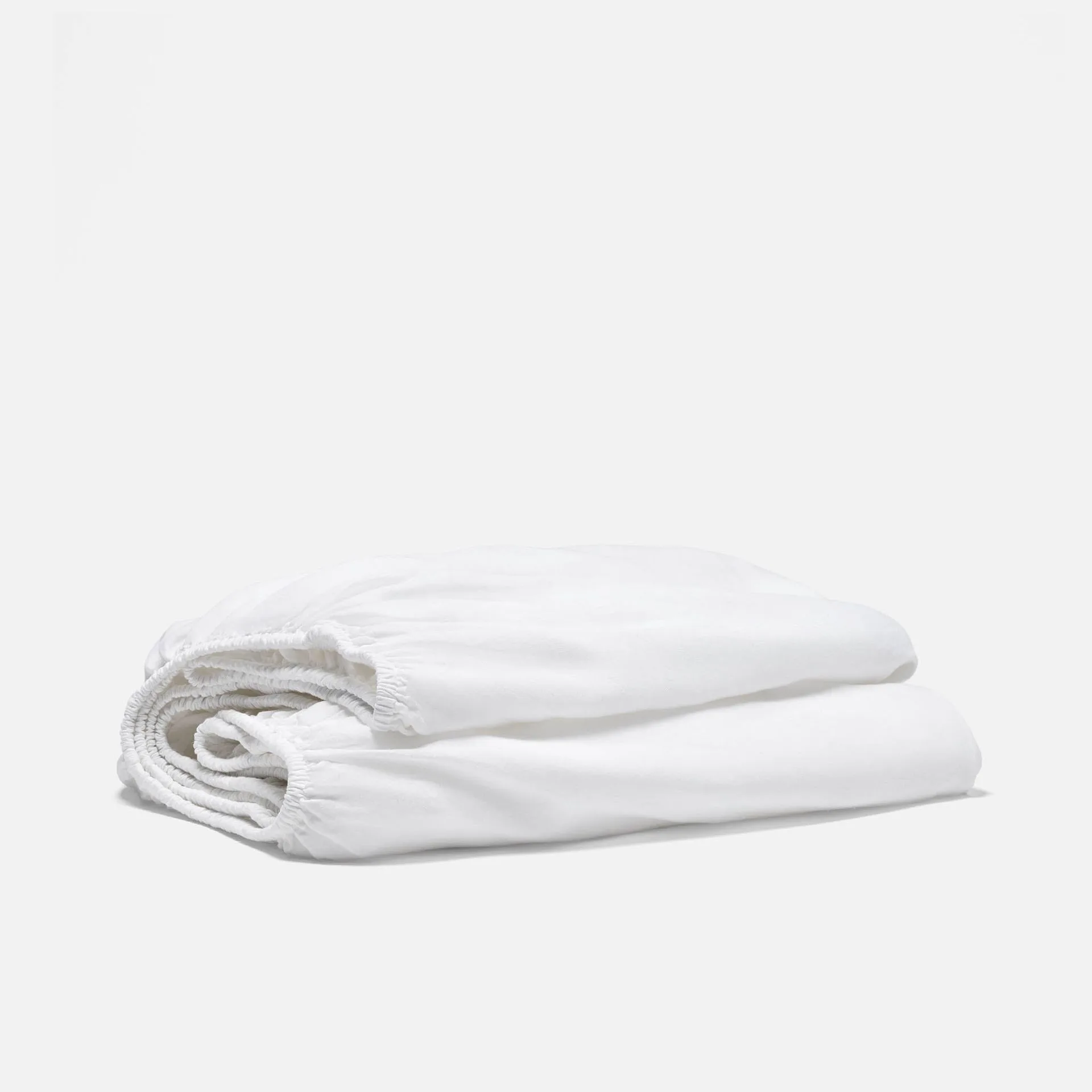 The Complete Guide to Layering Your Bed Like a Designer