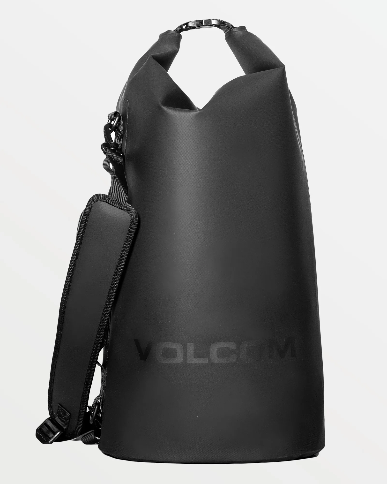 Comment préparer un sac étanche pour une journée sur l'eau