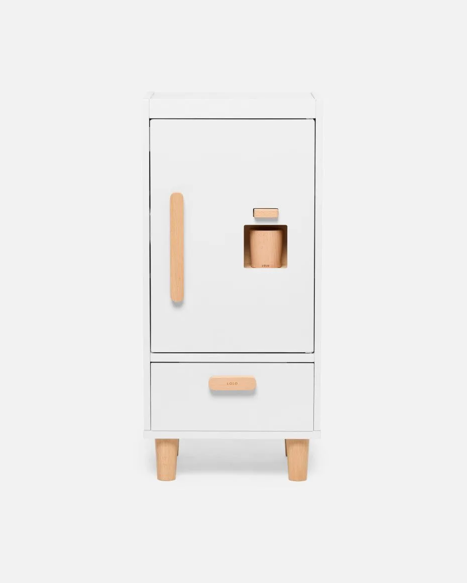 Play Fridge vs. Play Kitchen: Which Pretend Play Toy Is Best for Your Toddler?