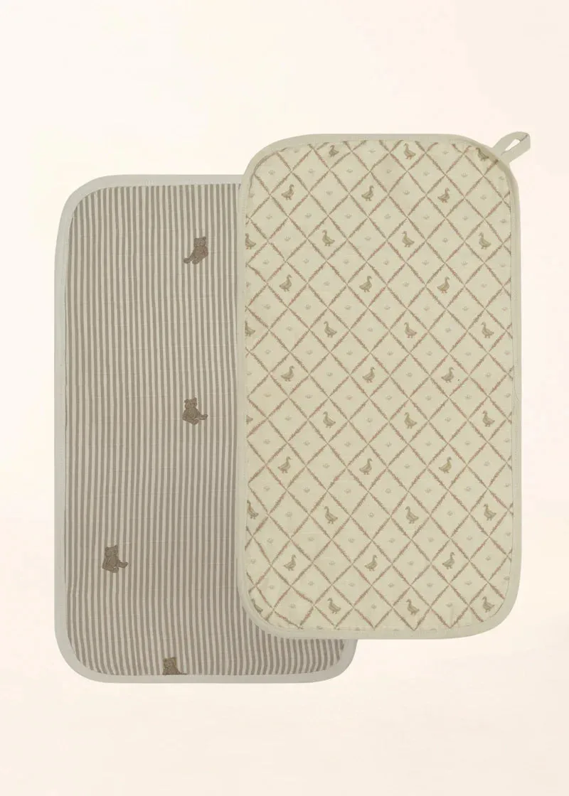 How to Clean Burp Cloths Without Stains