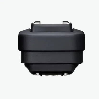 Canon EOS R5 II: Cómo usar el adaptador de zapata AD-E1