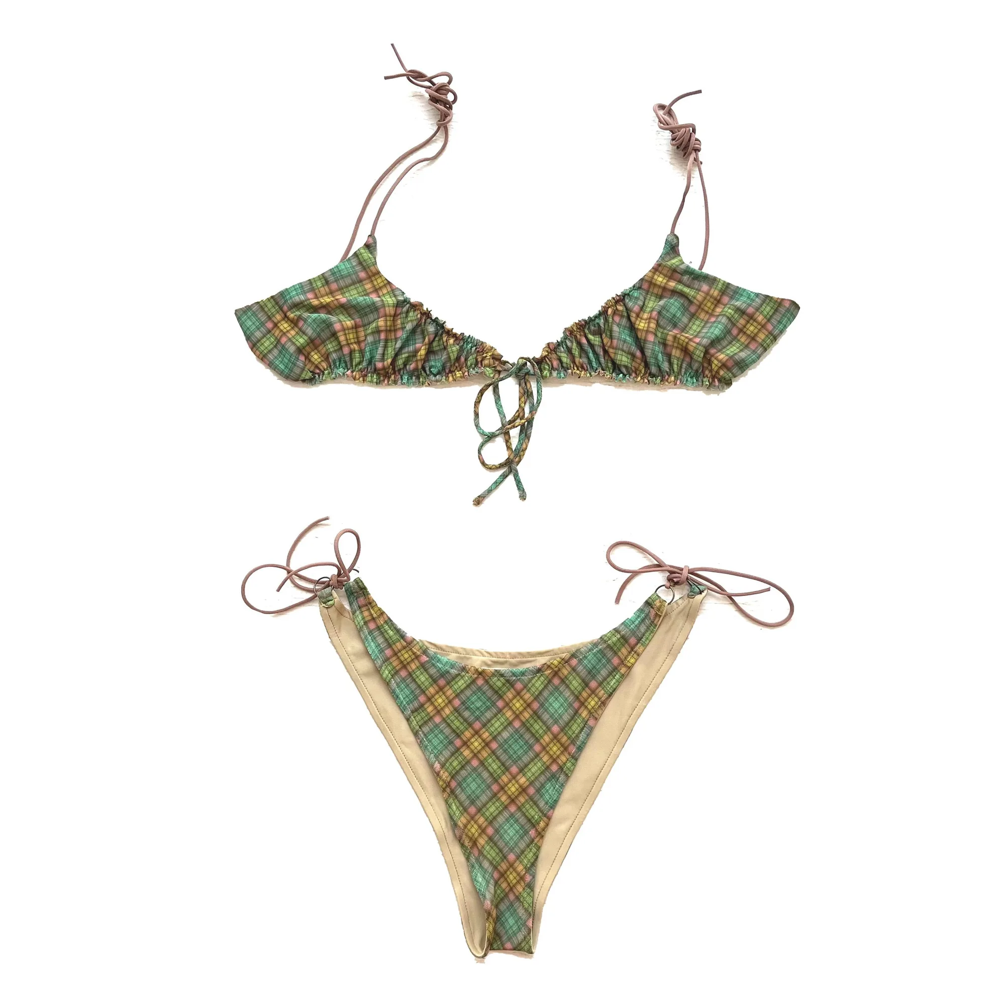 Mesh Plaid Gathered Bowtie ビキニトップ：フィット＆スタイリングFAQ