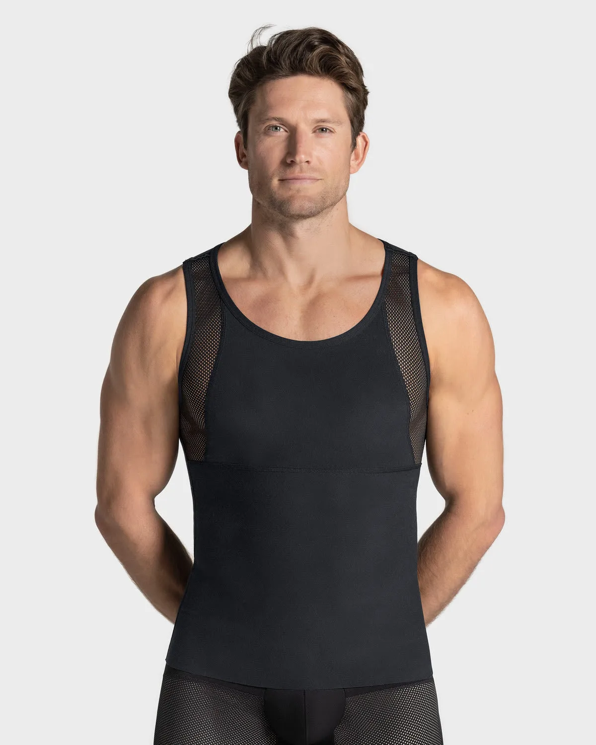 Camiseta moldeadora vs. body para hombre: ¿cuál es mejor?