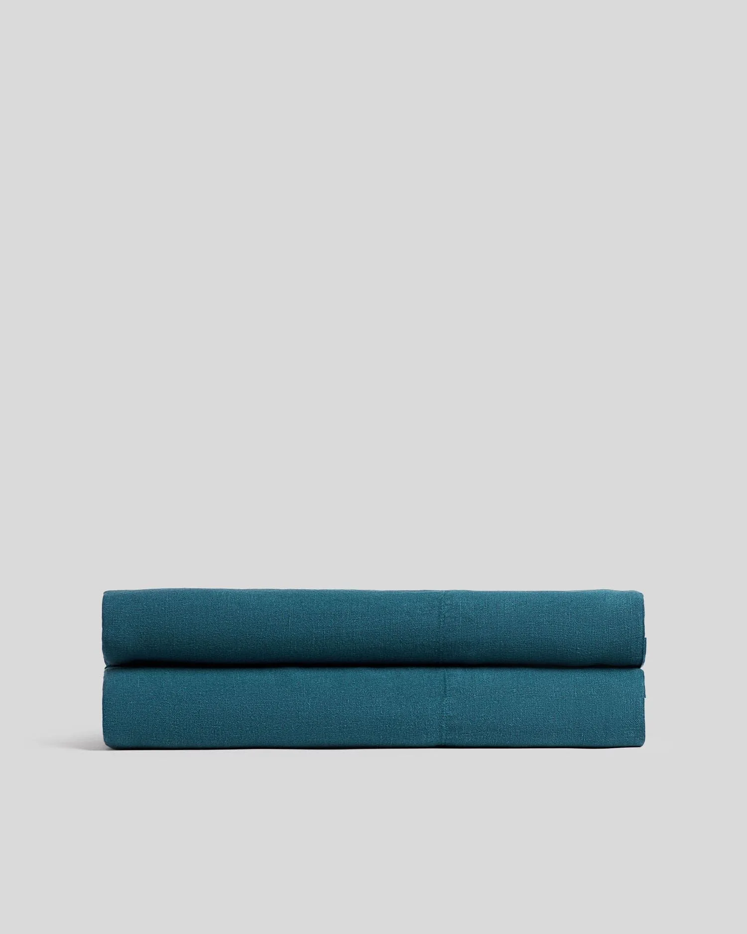 How to Style a Throw Blanket on a Couch: Expert Folding, Draping & Layering Techniques