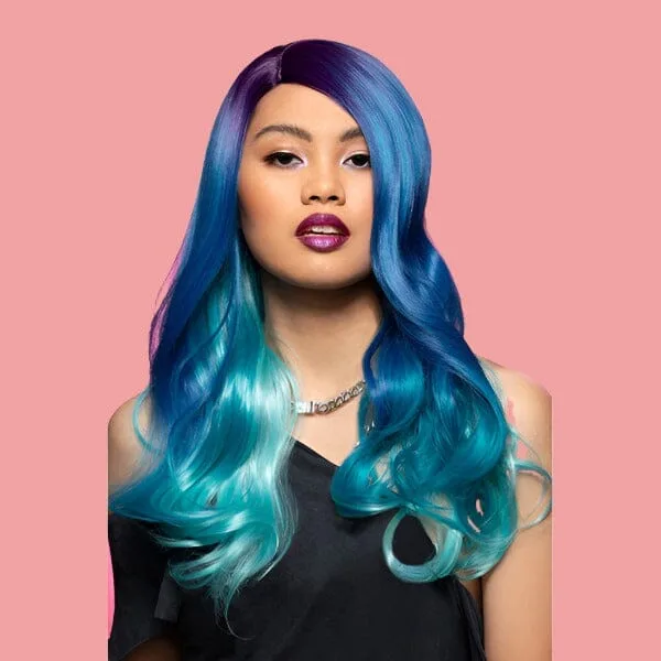 Come acconciare una parrucca Mermaid Queen Bitch per il cosplay
