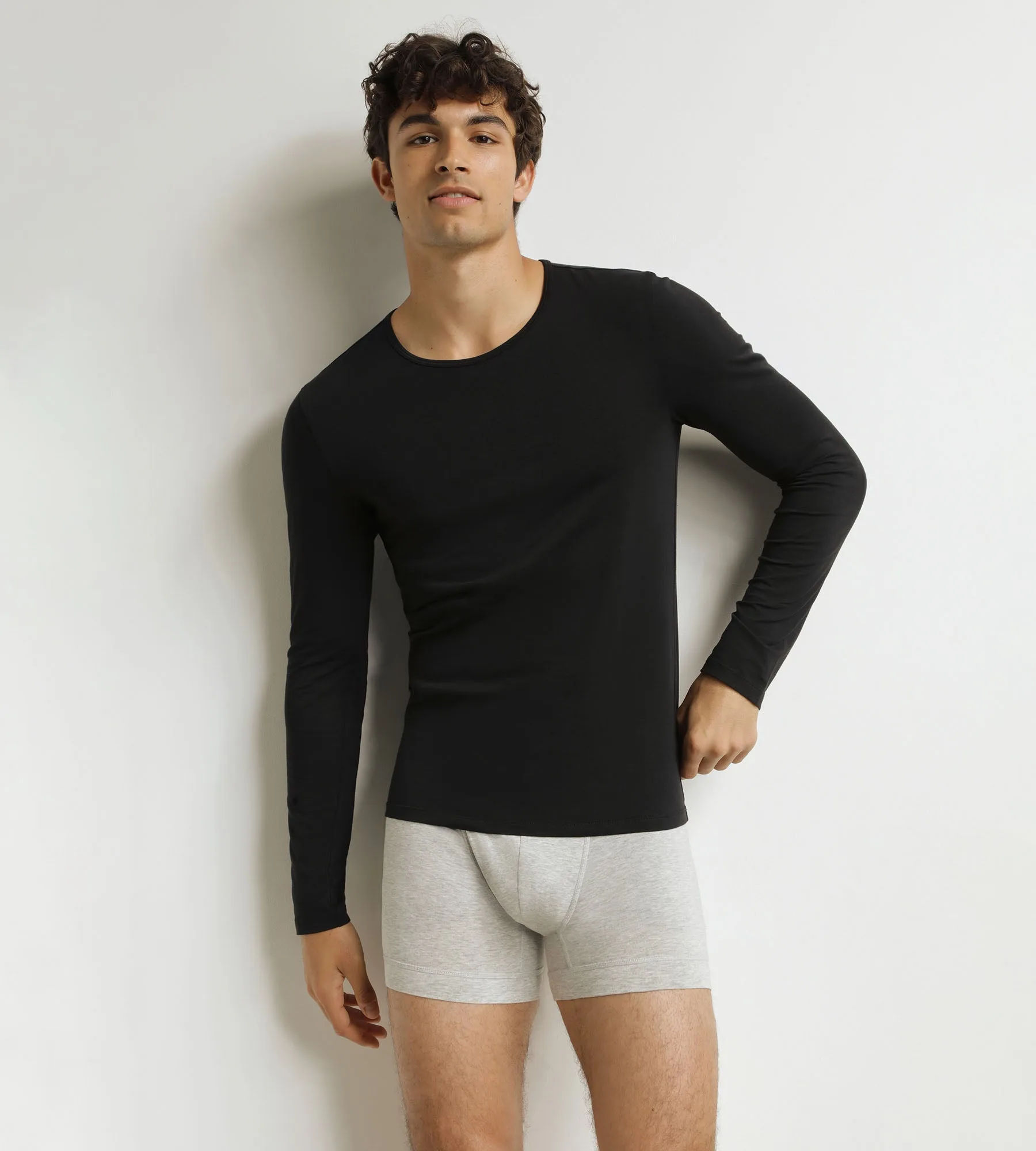 How to Layer a Thermal T-Shirt for Winter Sleep