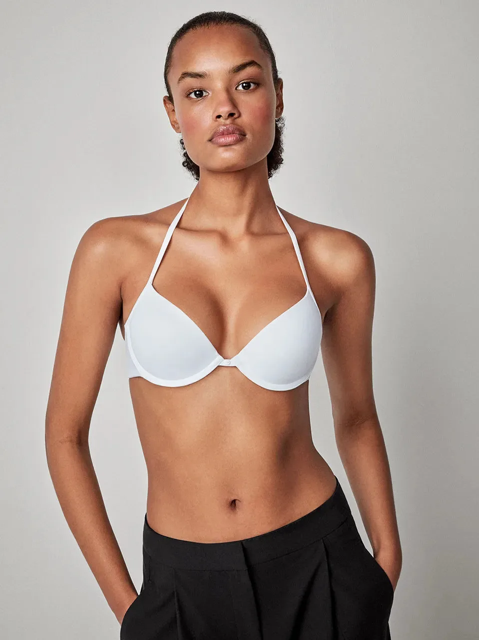 Soutien-gorge push-up +1 avec armature, mousse et bretelles multpositions