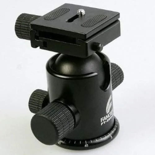 Choosing a Ball Head Tripod for Heavy Camera Gear