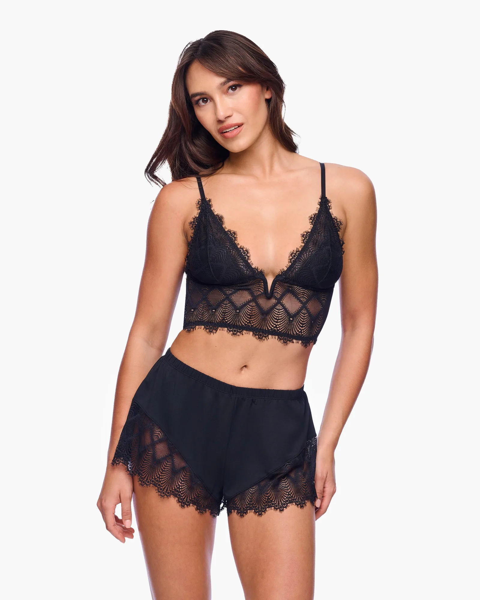 Cami & Boxer vs. Chemise Curvy : Le Duel des Nuits