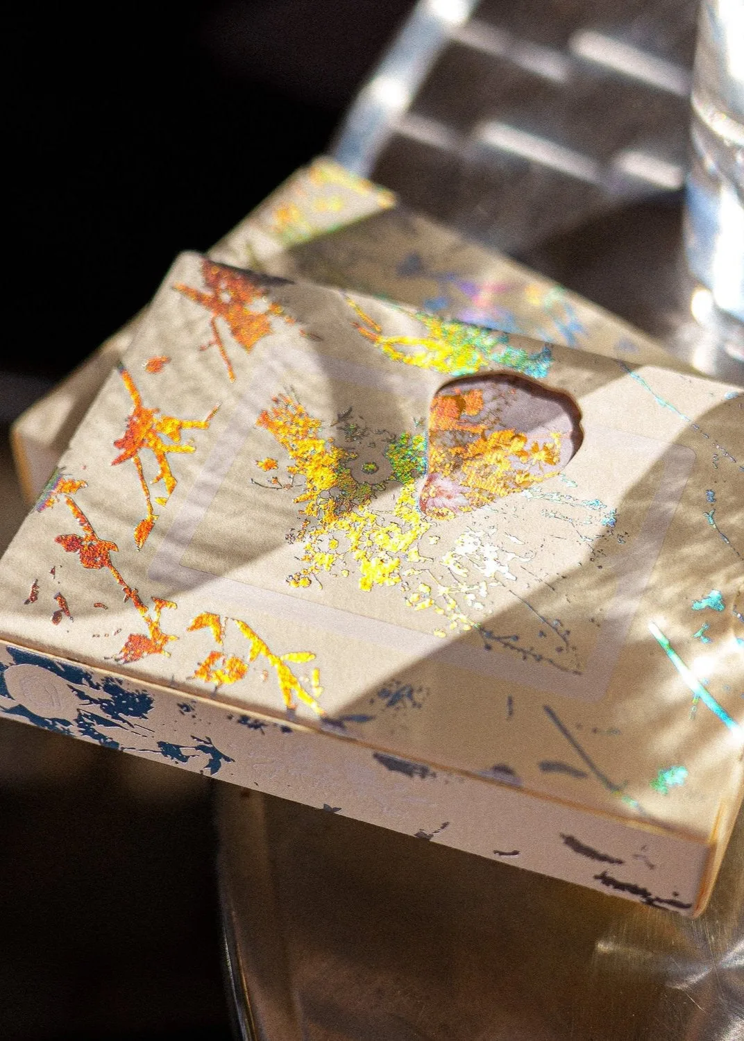 Come rompere un mazzo di carte foil