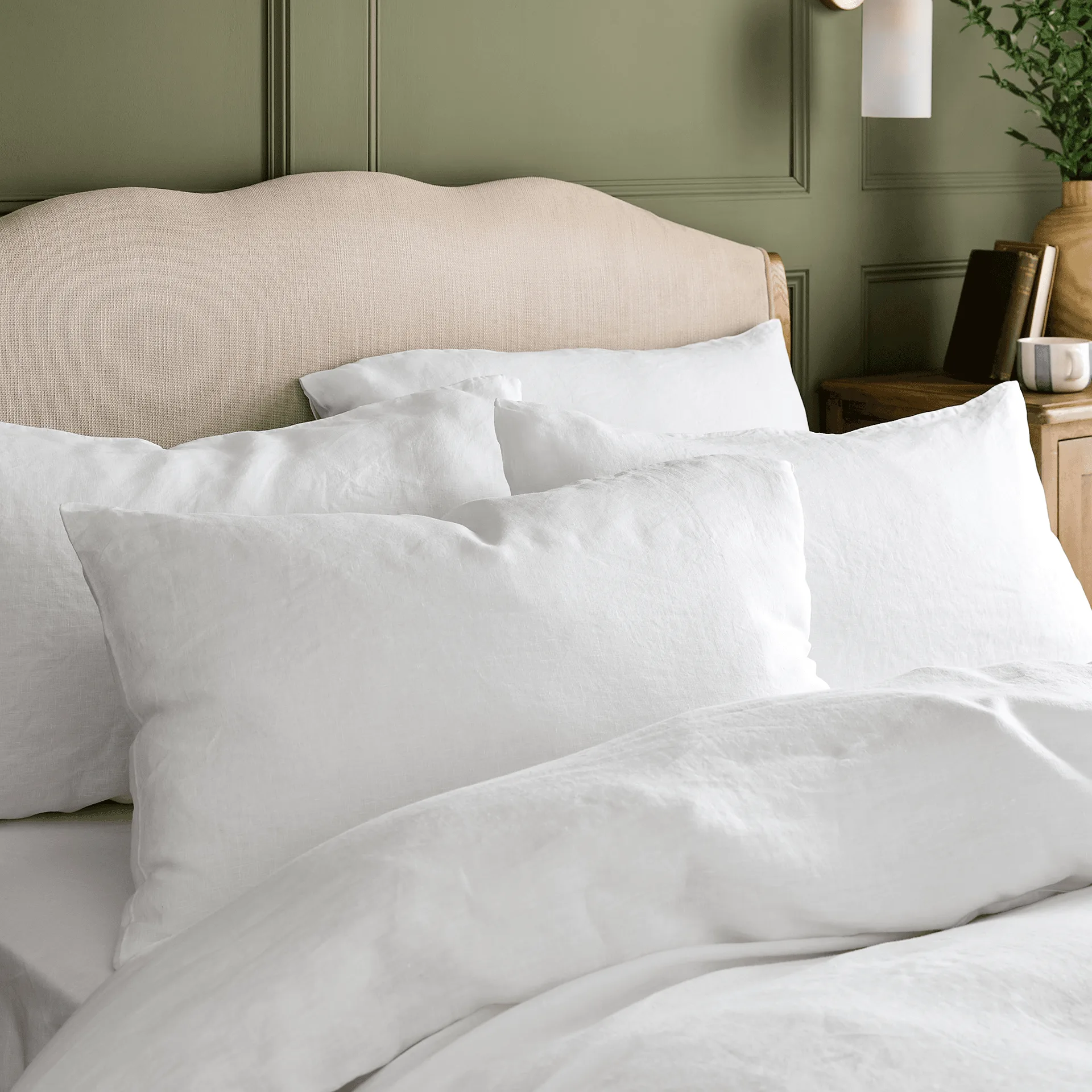 How to Layer Bedding Like a Pro: Tips for a Cozy Bed