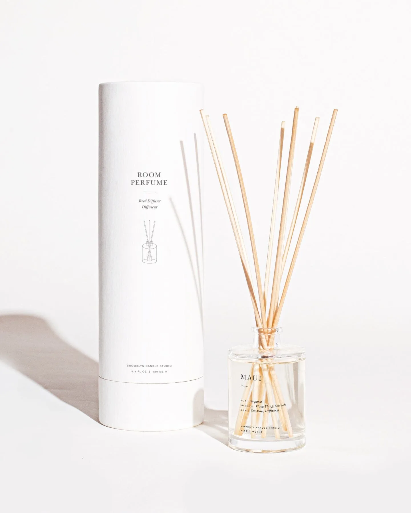 Aquatic vs. Citrus Candles: Choosing a Fresh Scent for Your Space