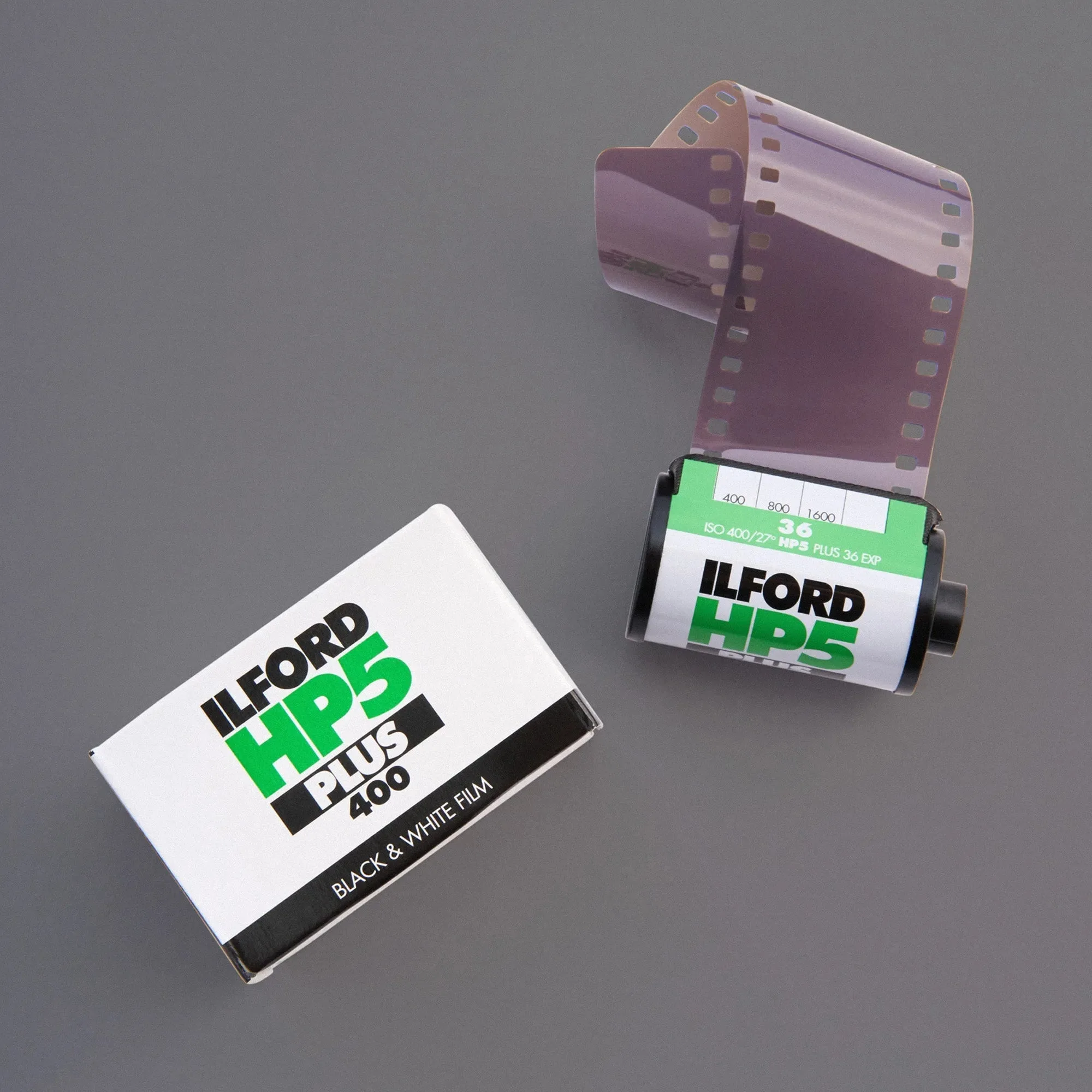 Ilford HP5 Plus مقابل Delta 400: أي فيلم أبيض وأسود تختار