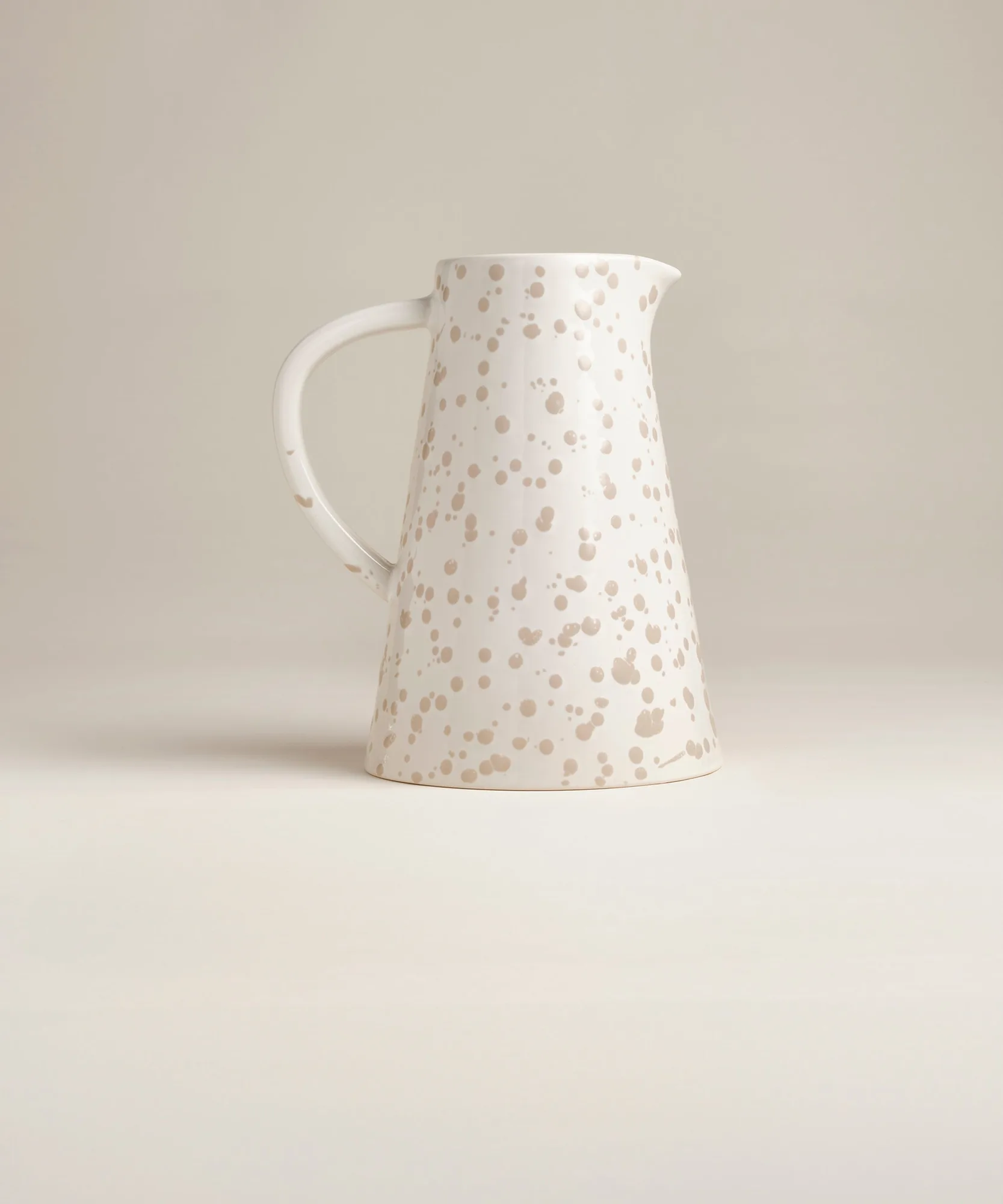 How to Mix and Match Dinnerware Patterns Like a Pro