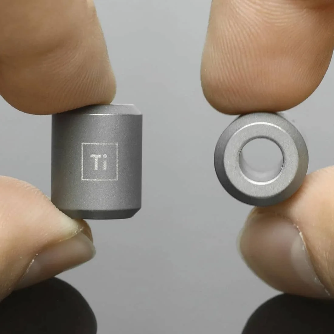 Titanium Lanyard Bead: What It Is and How to Use It