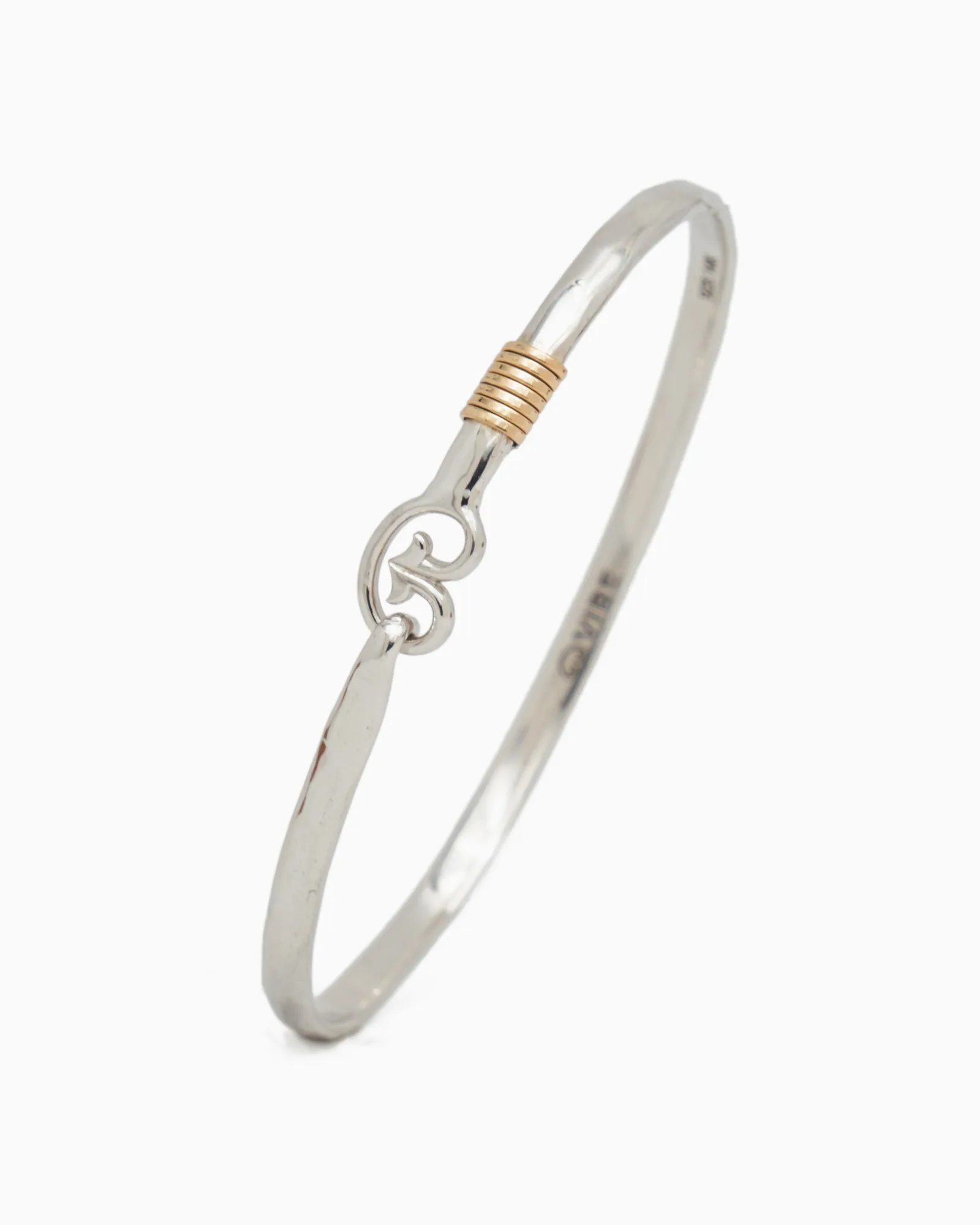 Solid Gold Jewelry Trends 2026: What's New and Timeless