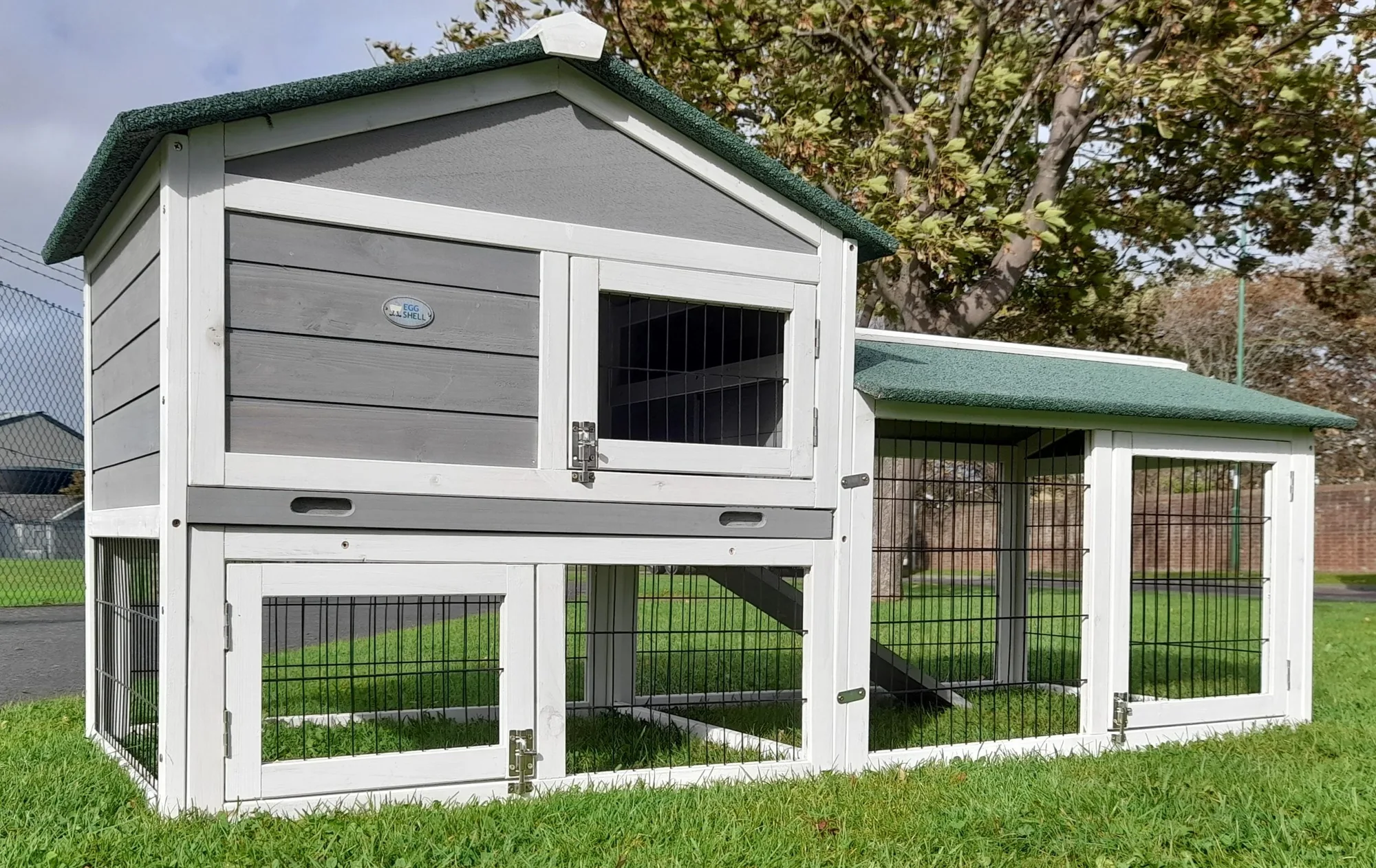 Shadow XXL Grey Rabbit Hutch
