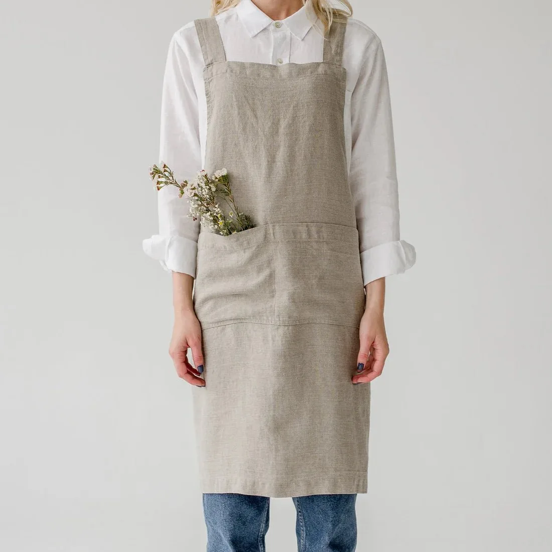 How to Choose the Perfect Linen Apron for Your Kitchen: A Buying Guide