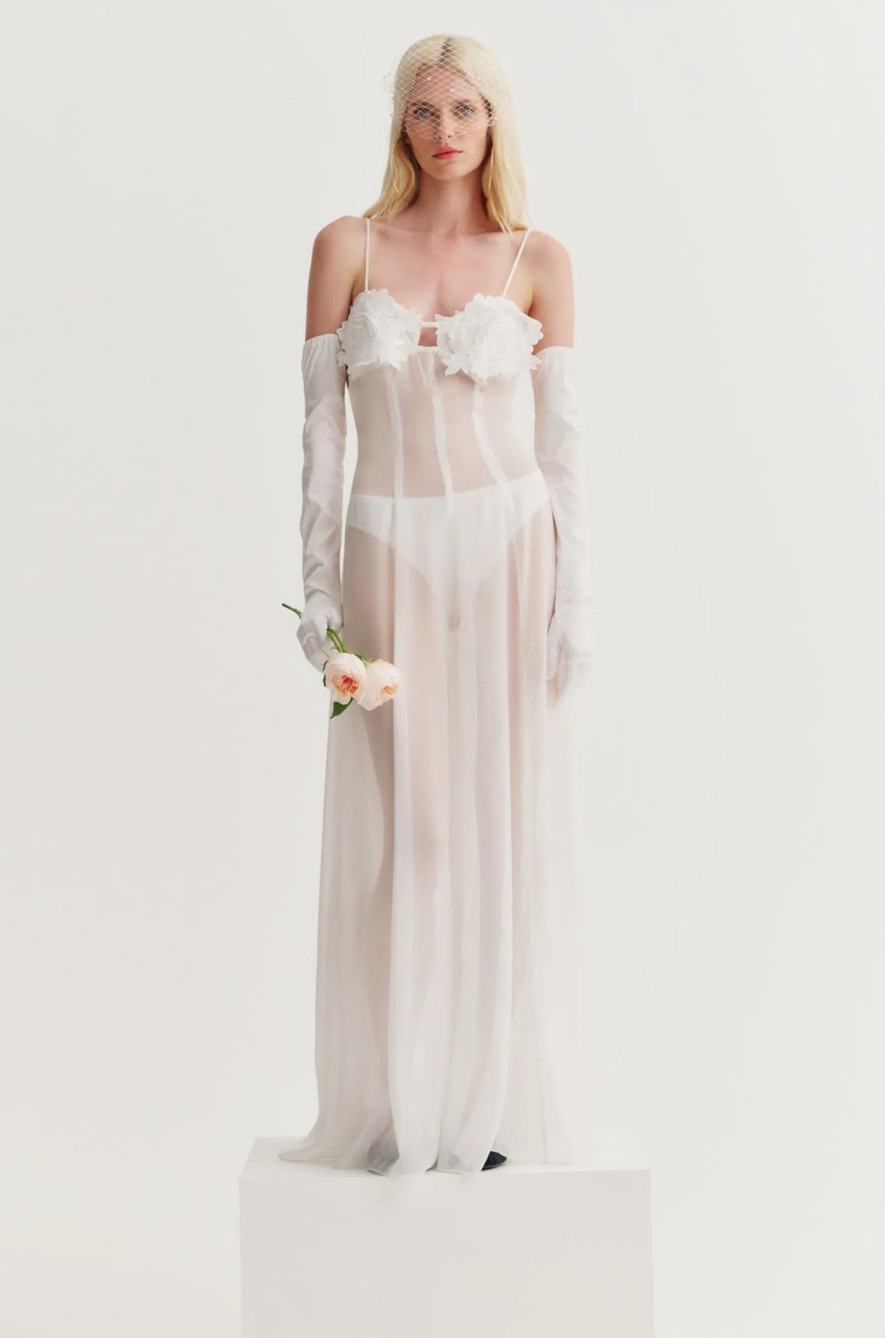 How to Choose the Perfect White Gown for Your Wedding Theme