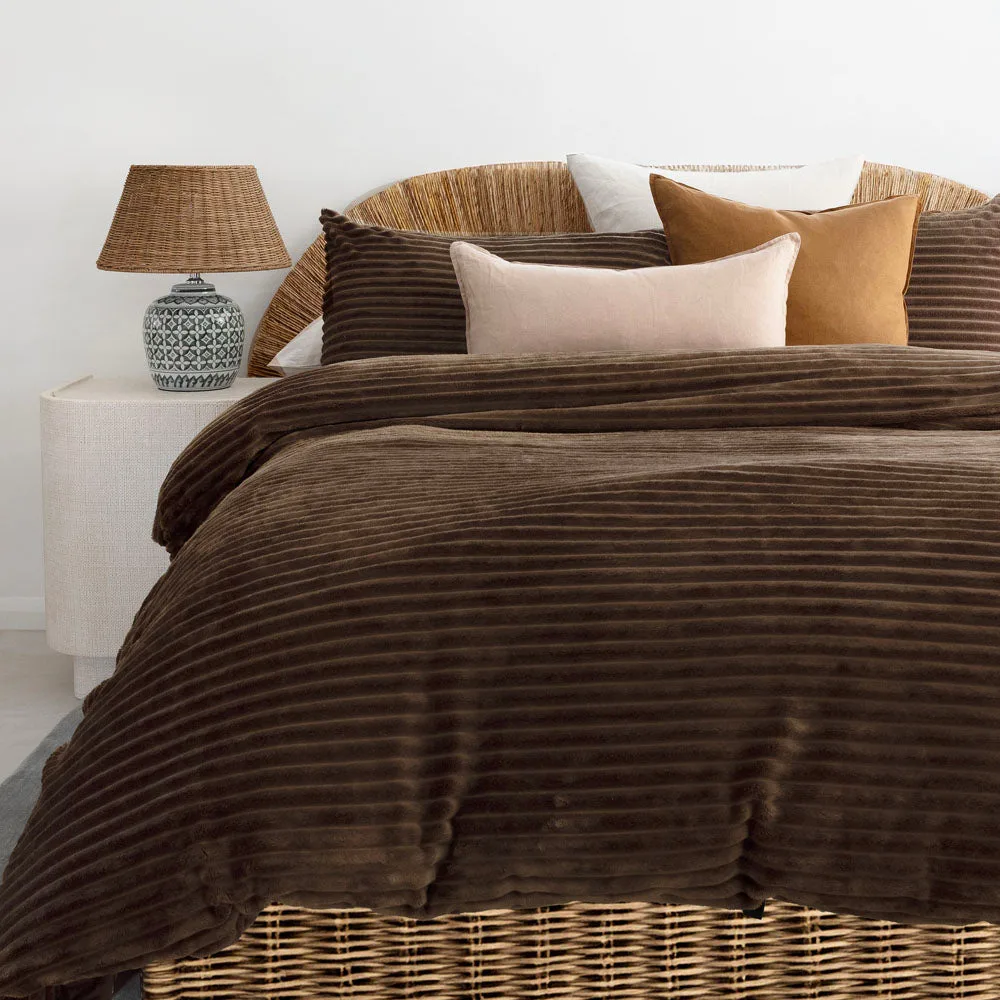 Quilt Cover vs Duvet Cover: What's the Difference?