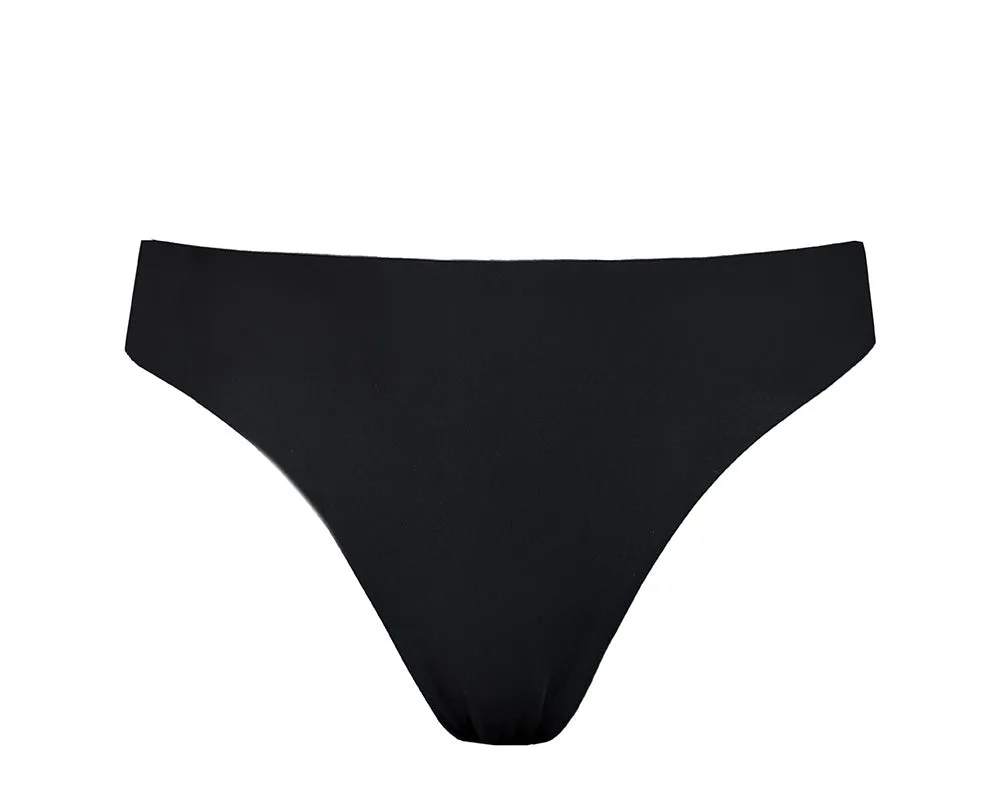 Bikini Bottoms for Different Body Shapes: A Fit Guide