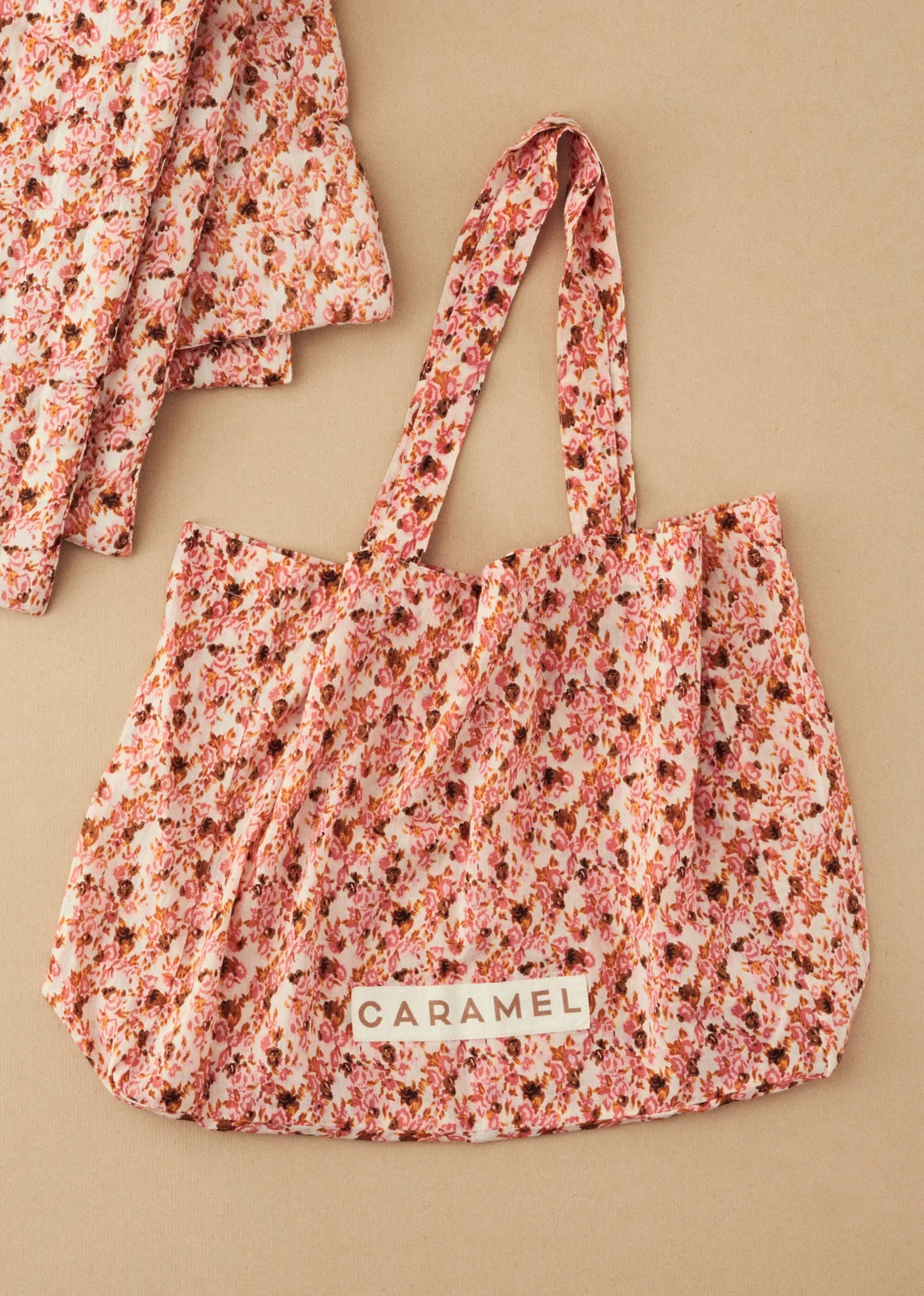 SHELL TOTE BAG - BRIGHT PINK FLORAL
