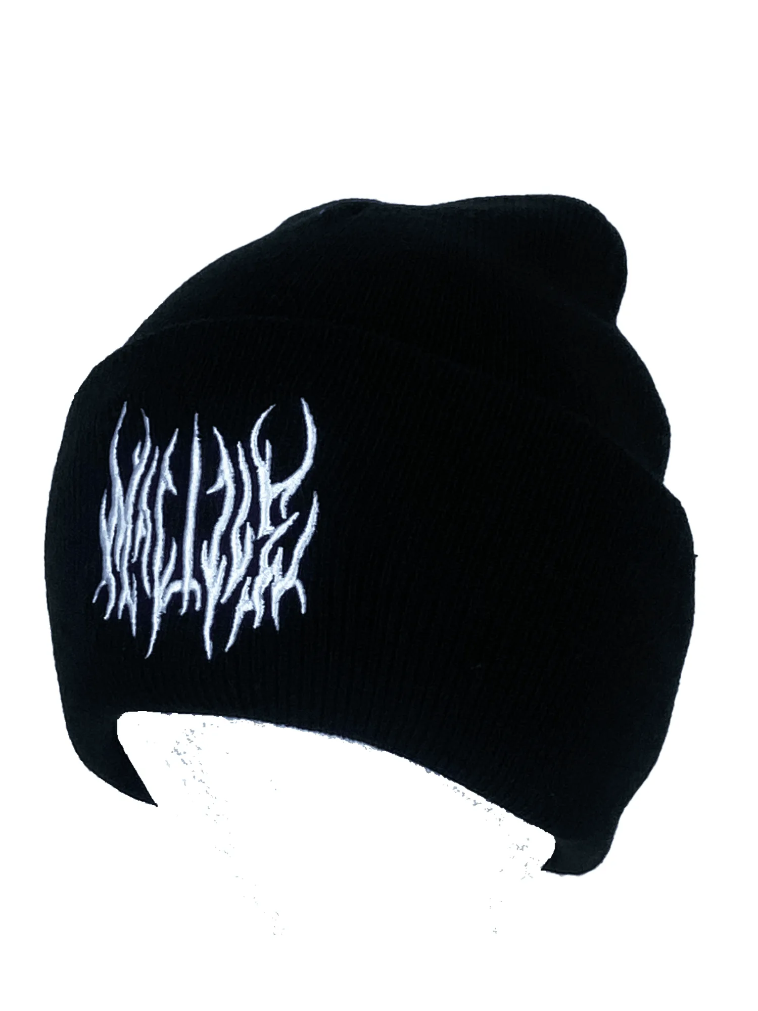 Spite Beanie & Assent Cuffs: Edgy Accessoire-Kombination