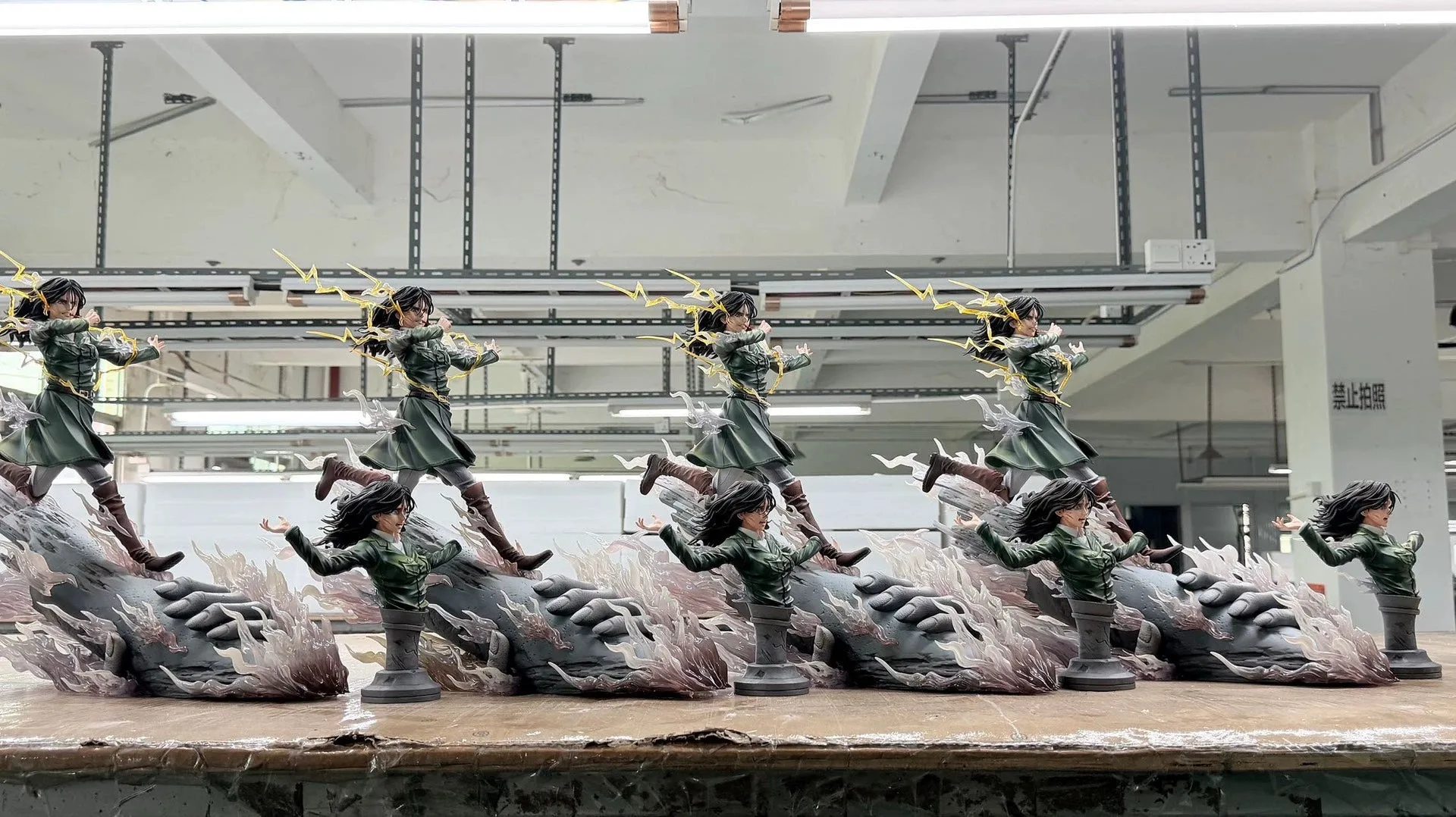 [Lagernd] Jiang Xing Studio und Craftsman Studio – Statue – Pieck Finger Attack on Titan