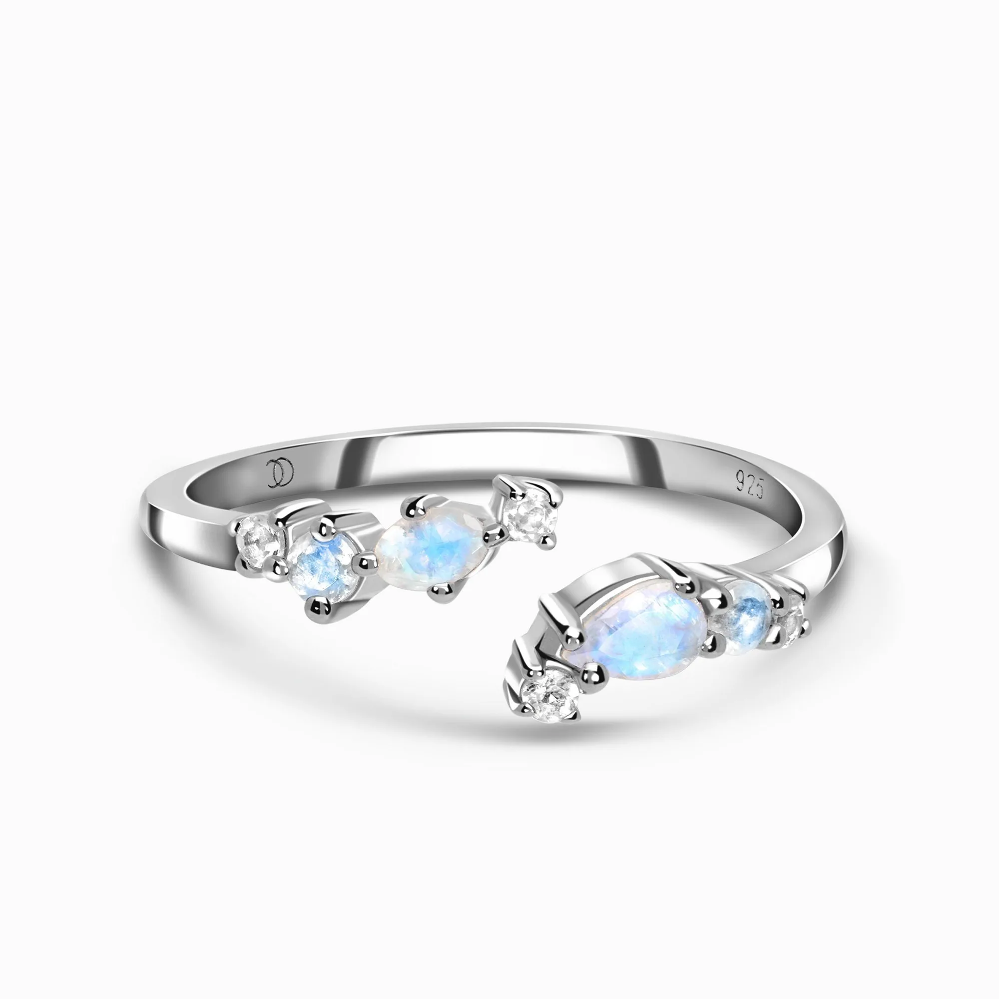 Cara Melapisi Cincin Berlian Moonstone dengan Gelang Batu Permata Lainnya