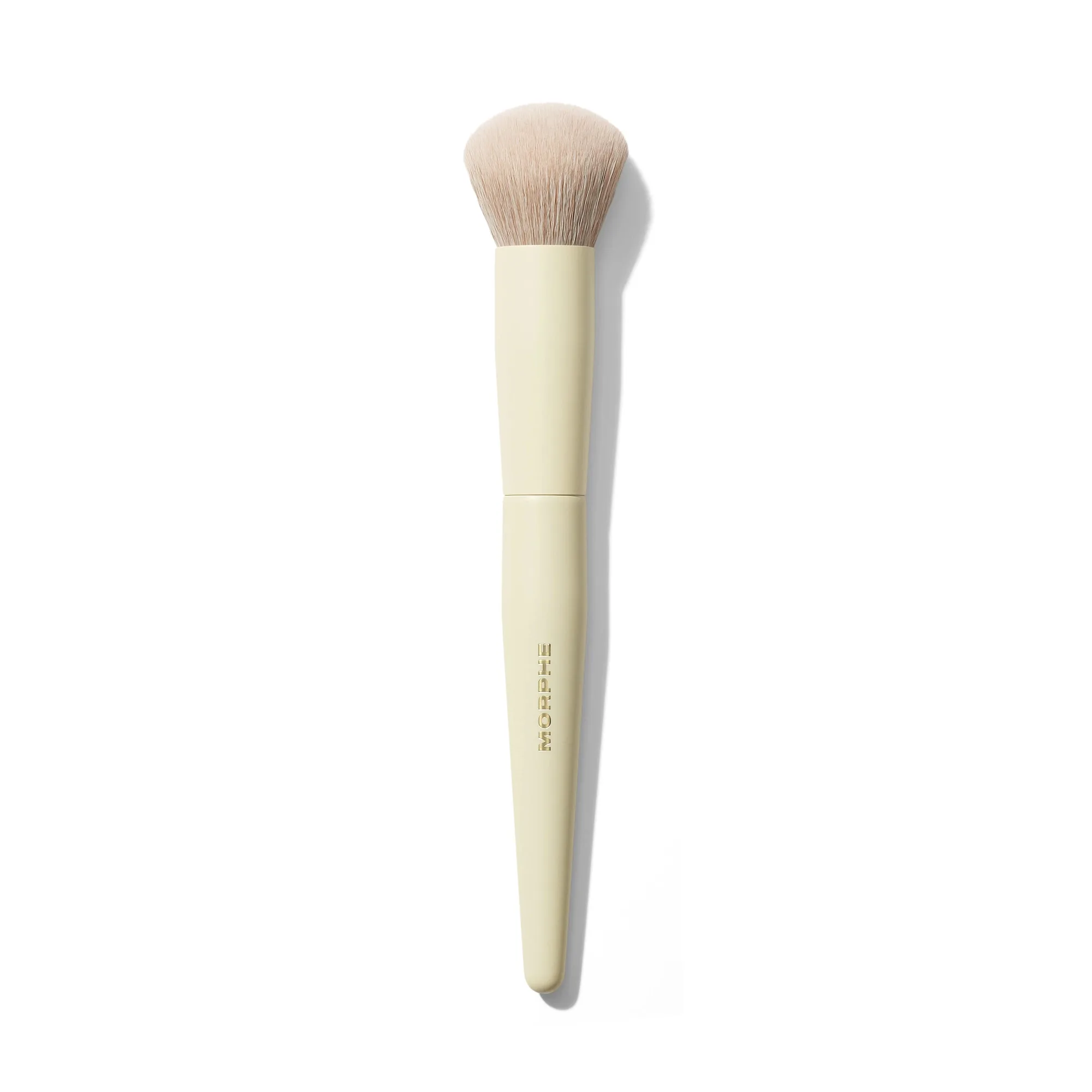 The Best Makeup Brushes for Applying Setting Spray: Tools and Techniques for a Long-Lasting Finish