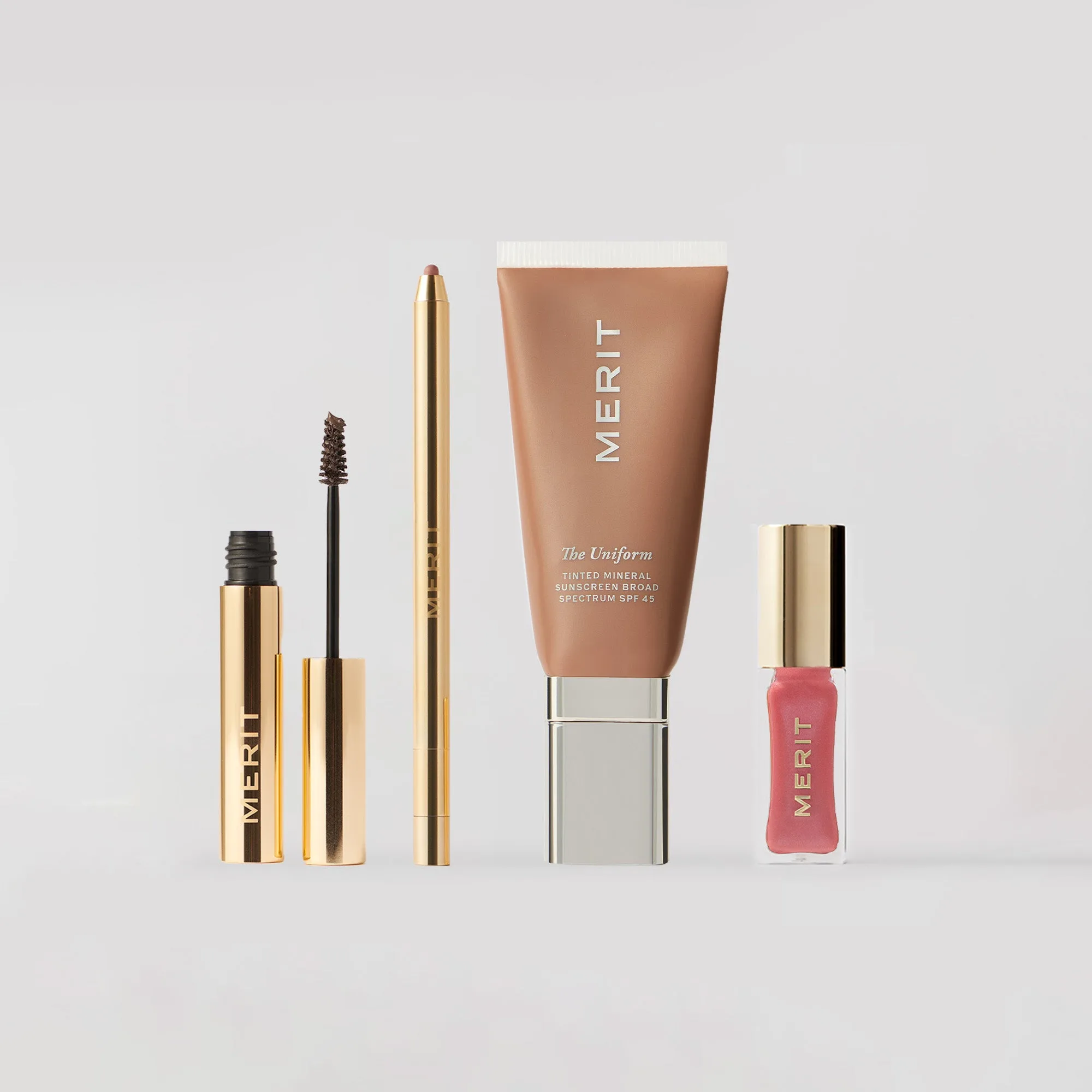 Bronzer vs. Highlighter: Key Differences and How to Use Them Together