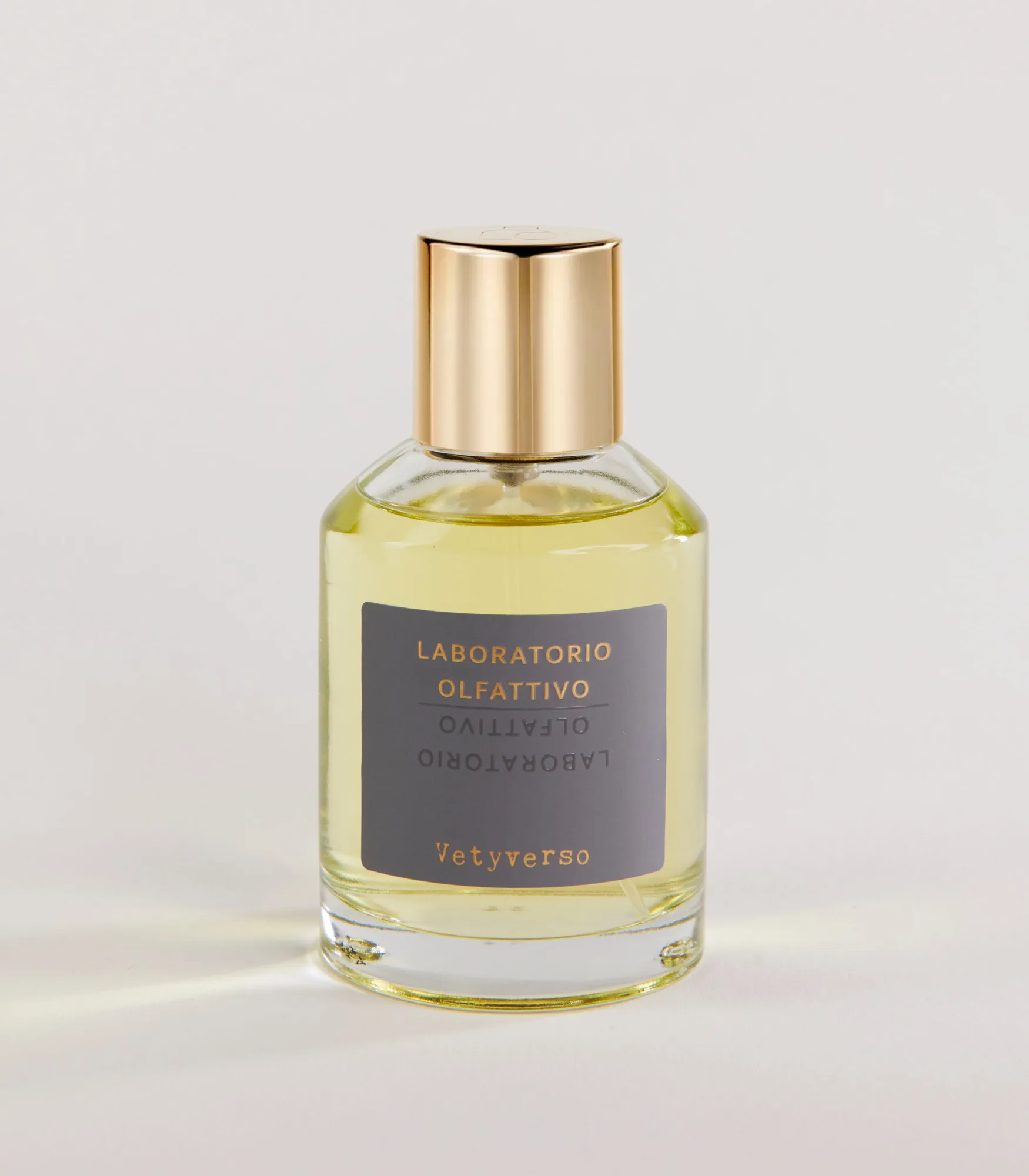 Buying Guide: How to Select a Signature Scent from Laboratorio Olfattivo